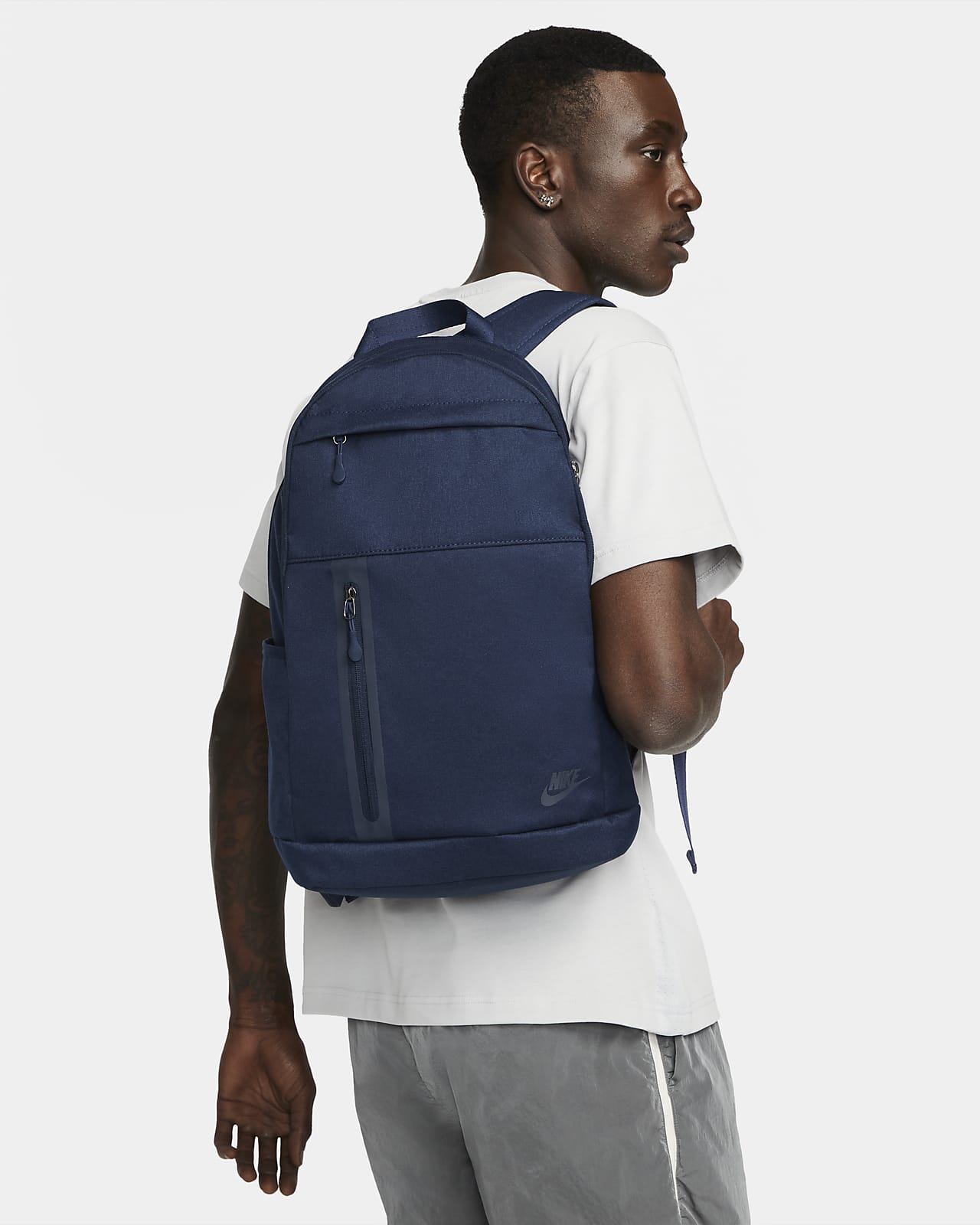 Nike Premium Backpack (21L). Nike CH