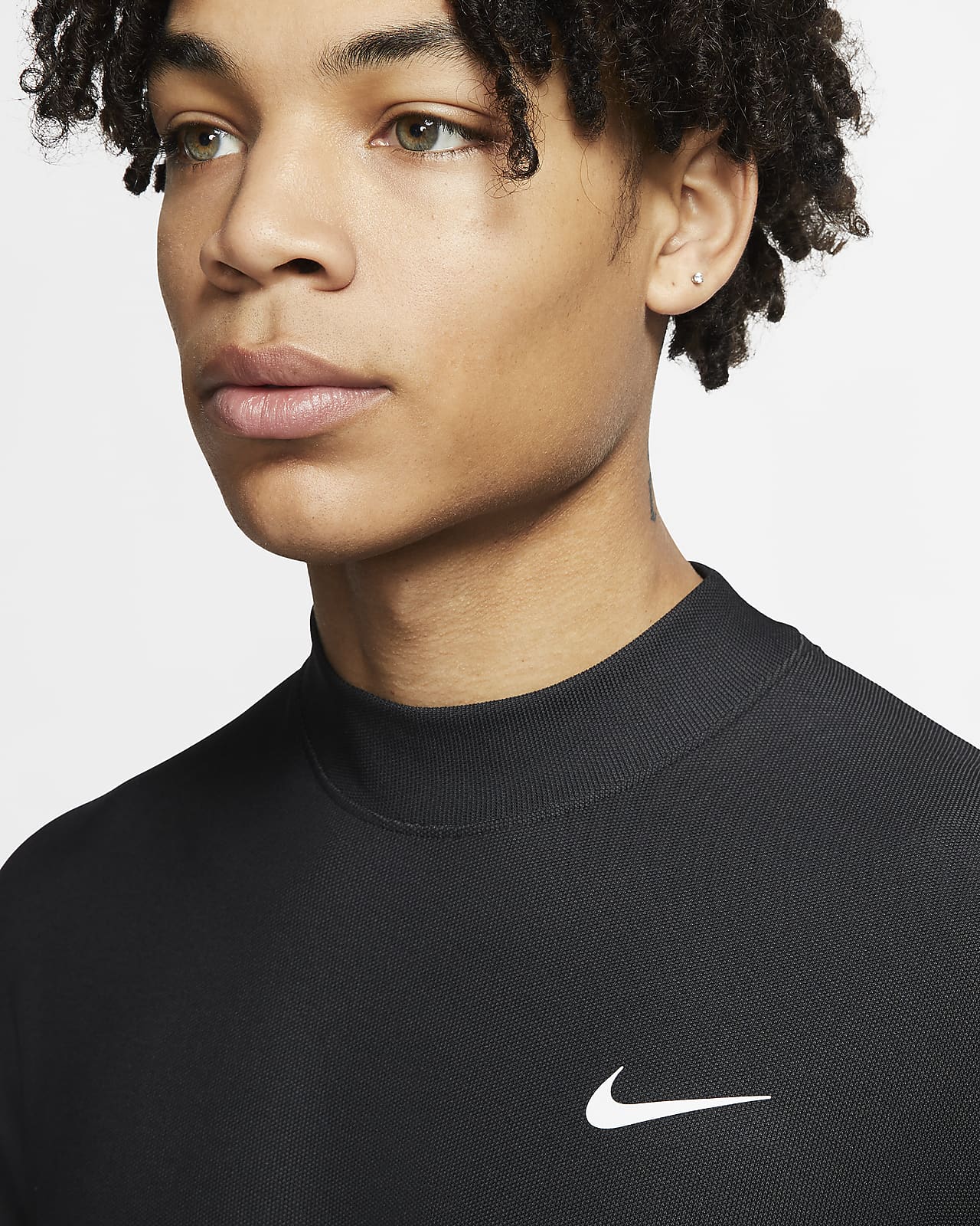 remera cuello alto hombre