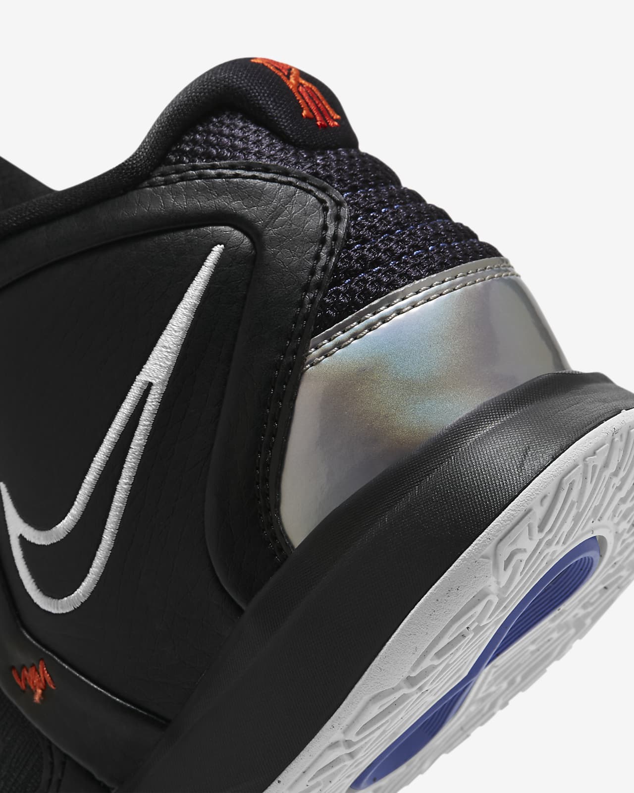 Kyrie Infinity Older Kids' Basketball Shoes. Nike PT