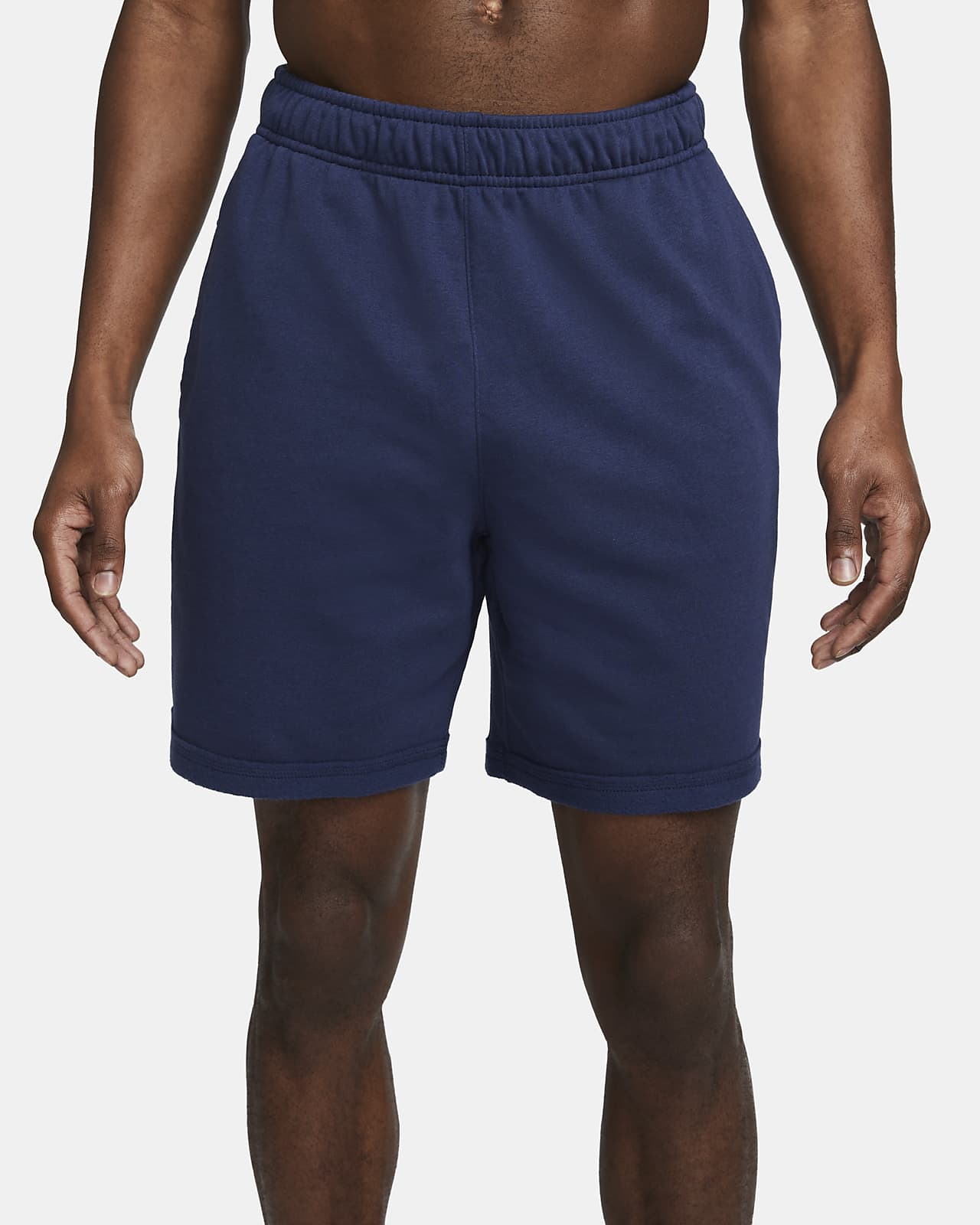 Short Nike Yoga ThermaFIT pour Homme. Nike BE
