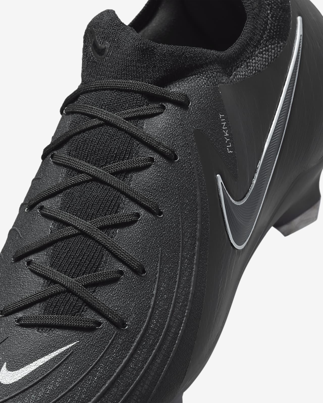 Chaussure de foot à crampons basse FG Nike Phantom GX 2 Pro. Nike BE