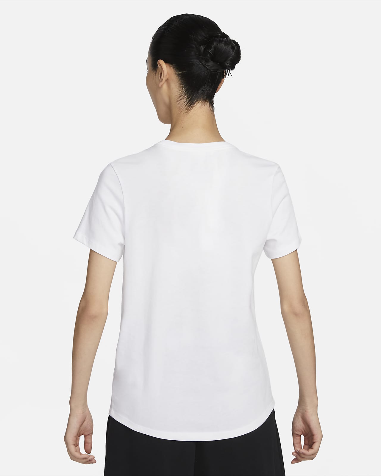 Nike Sportswear Essential Women's Logo Short-Sleeve Top