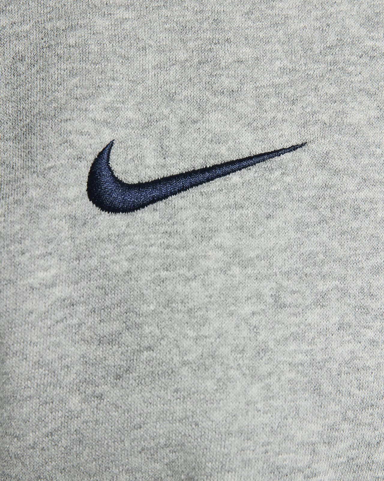 England Club Fleece Men's Sweatshirt. Nike AE