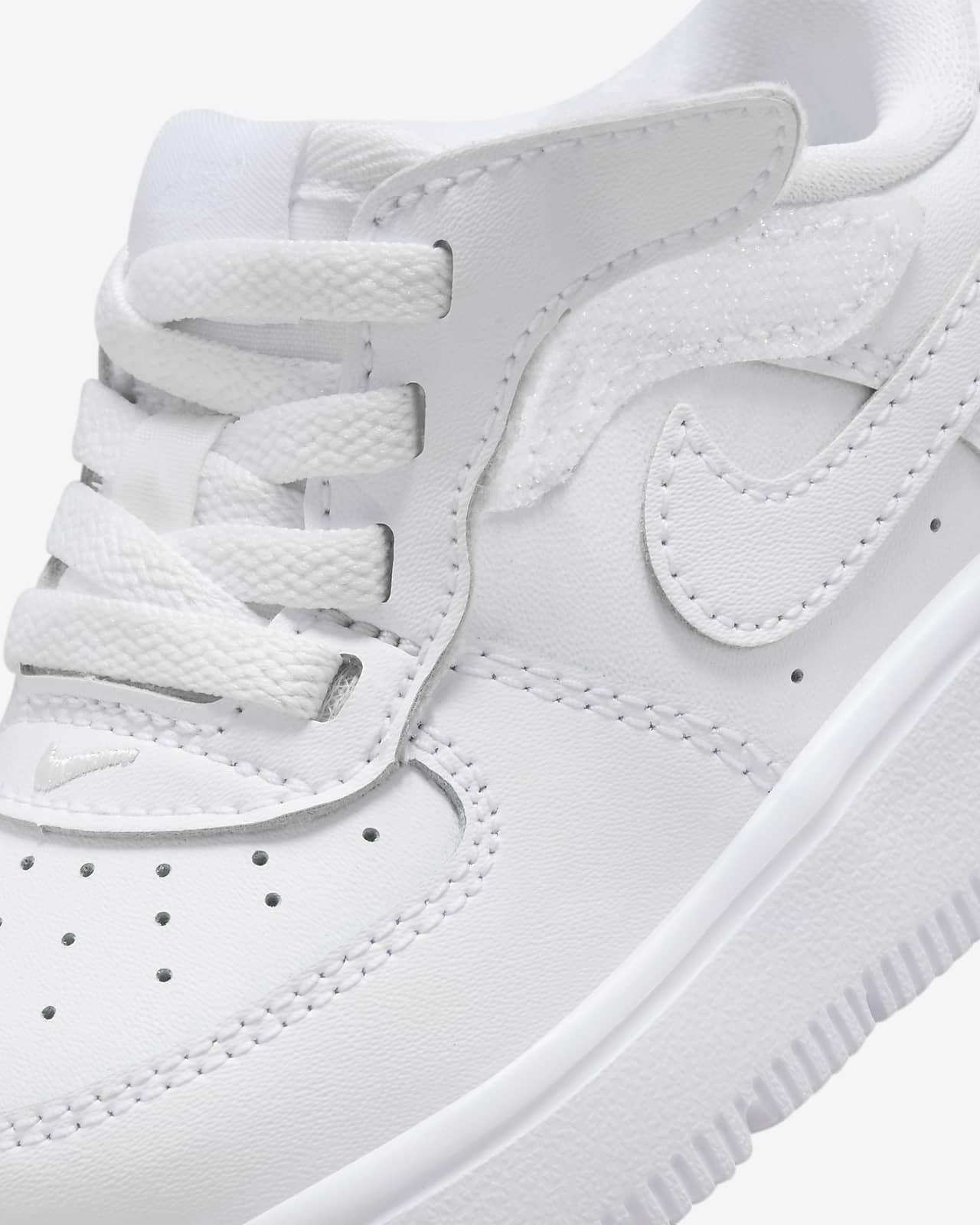 Nike force deals 1 white