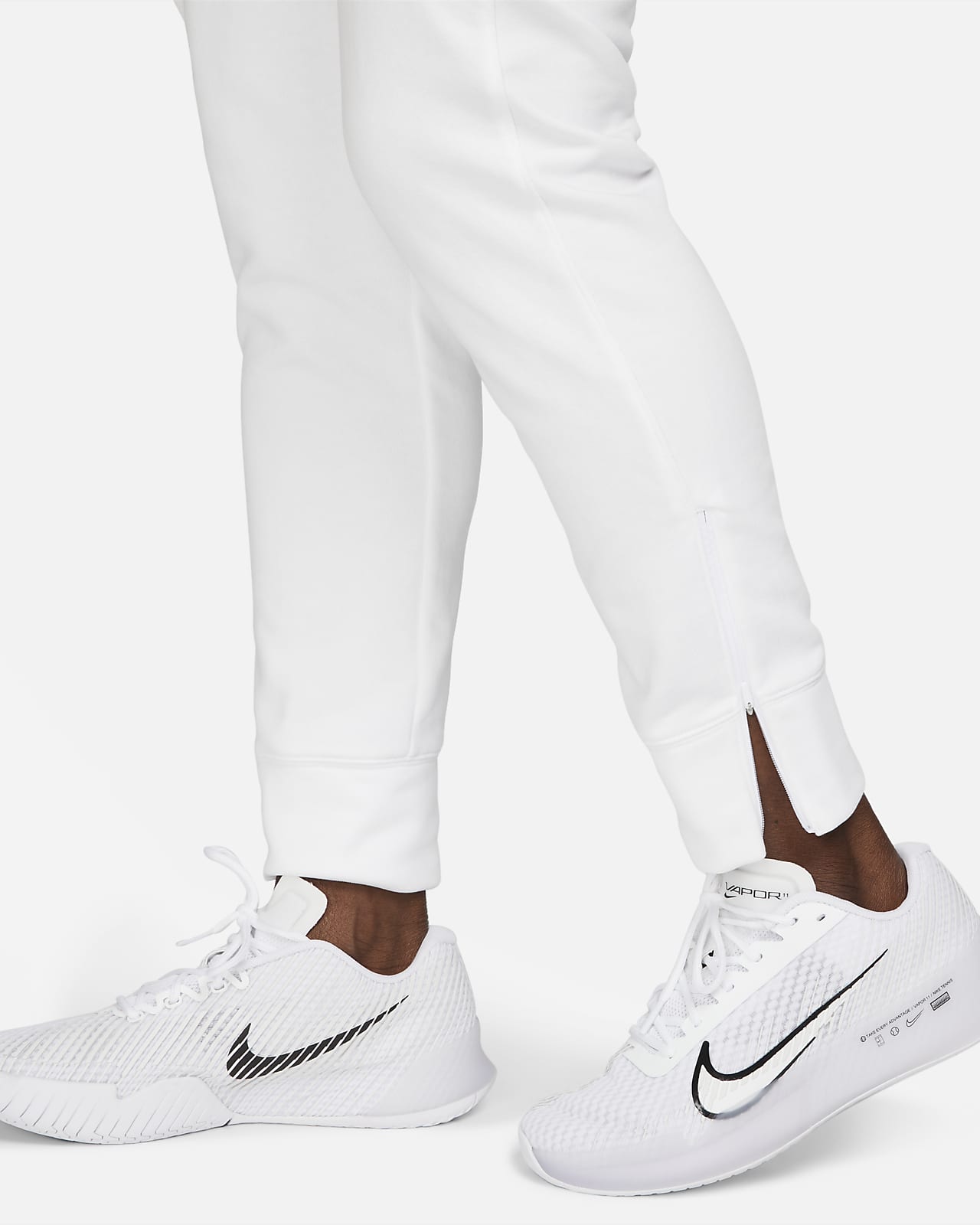 Cal as de t nis em tecido molet o NikeCourt Dri FIT Heritage para mulher