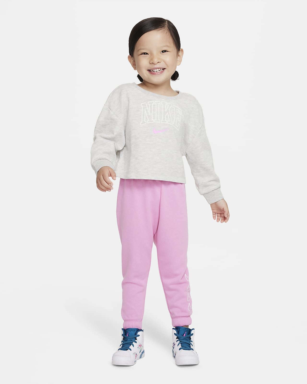 Nike kerek nyakkivágású pulóver és szabadidőnadrág szett babáknak (12-24 hónapos)