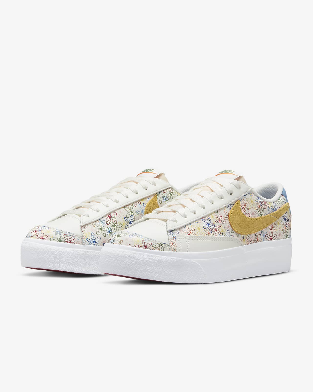Scarpa Nike Blazer Low Platform – Donna. Nike IT