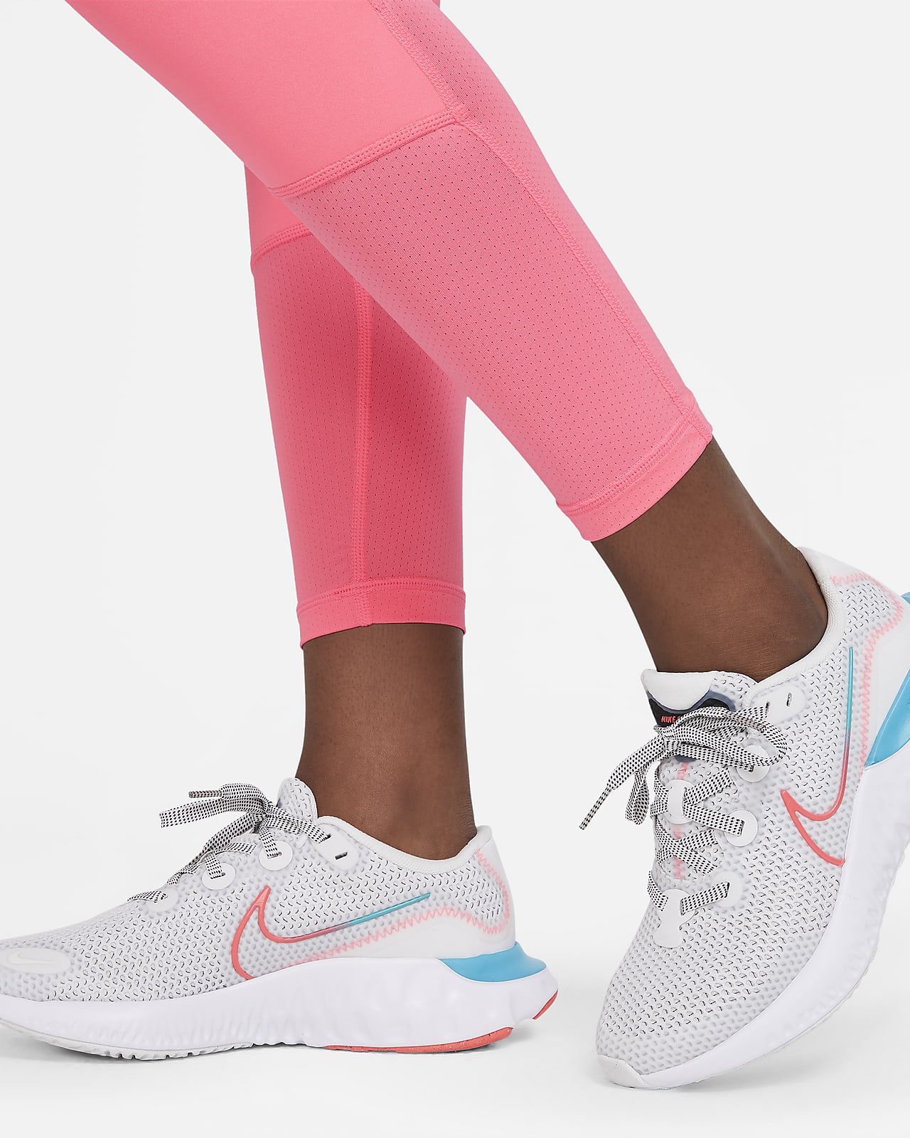 Nike Pro Older Kids' (Girls') Leggings. Nike IL