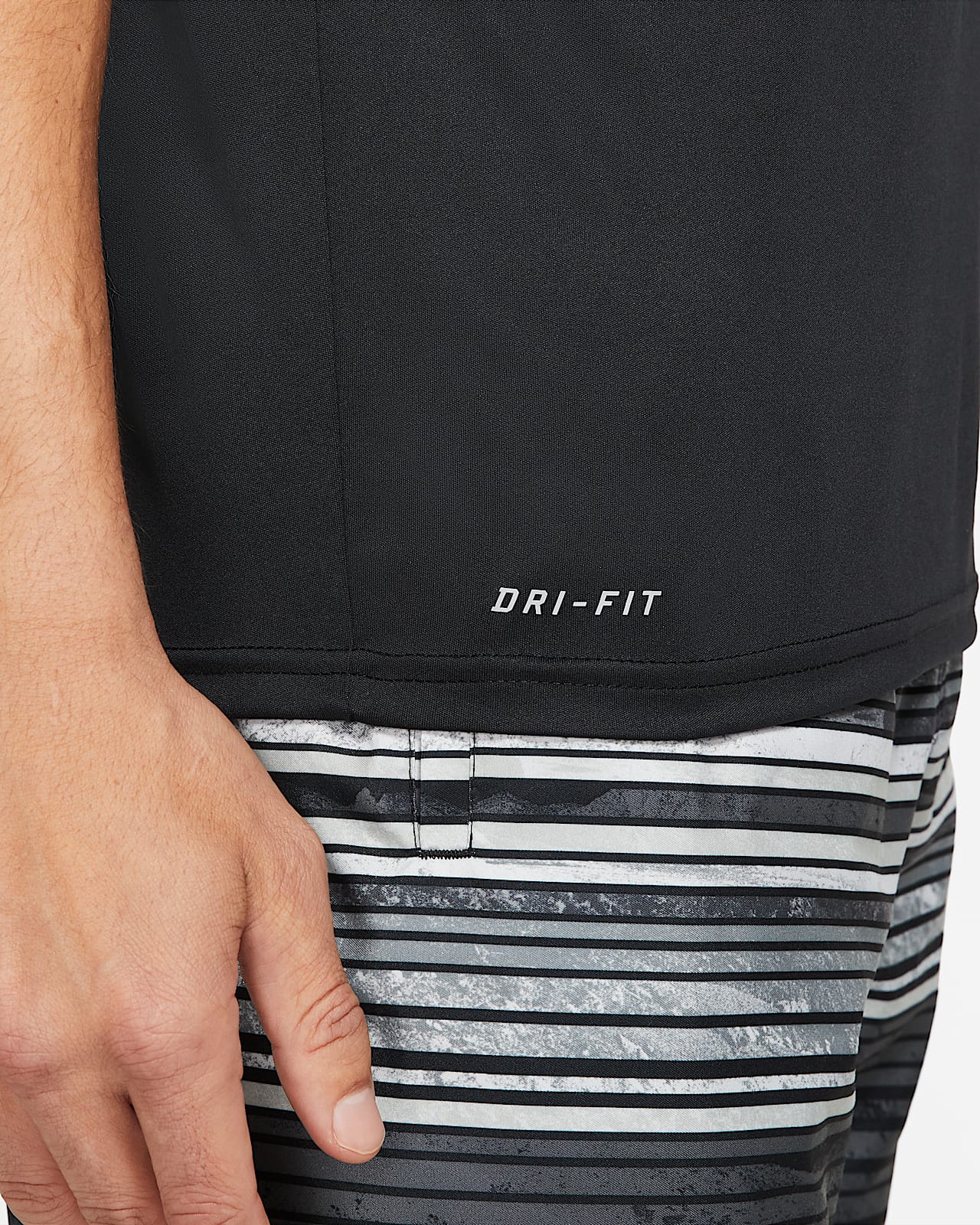 Nike Essential Men's Short-Sleeve 