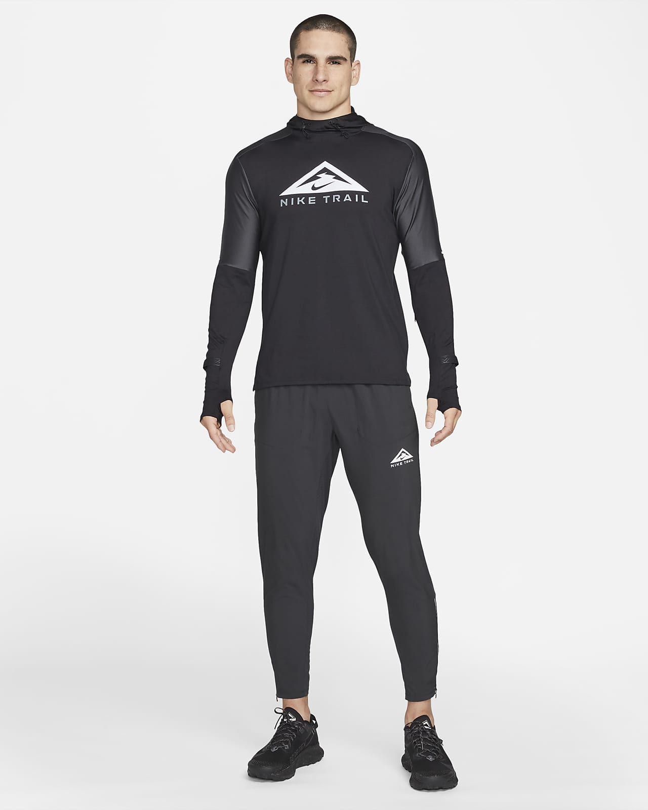 Felpa da trail running con cappuccio Nike Dri-FIT Trail – Uomo. Nike CH
