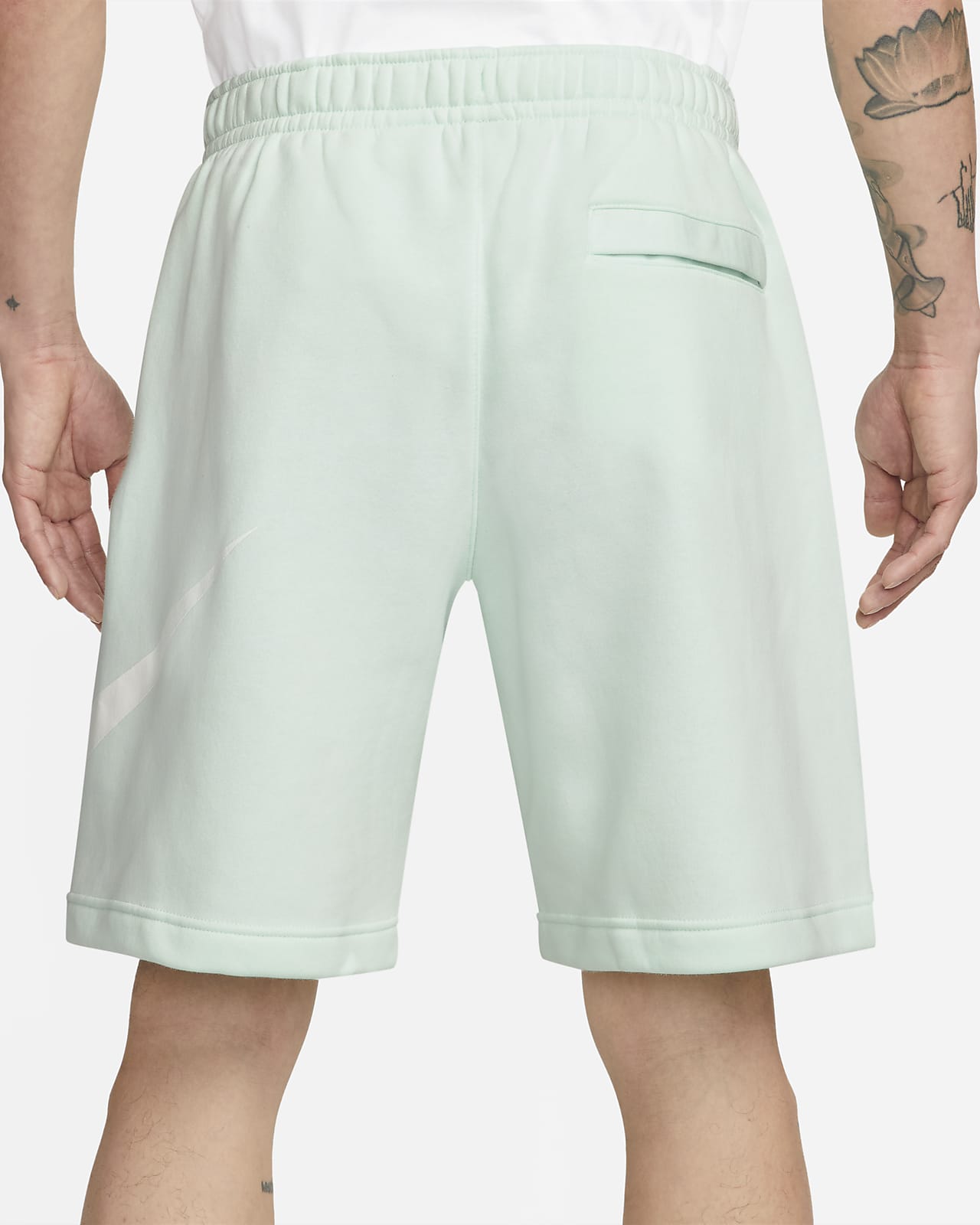 nike sportswear club graphic shorts