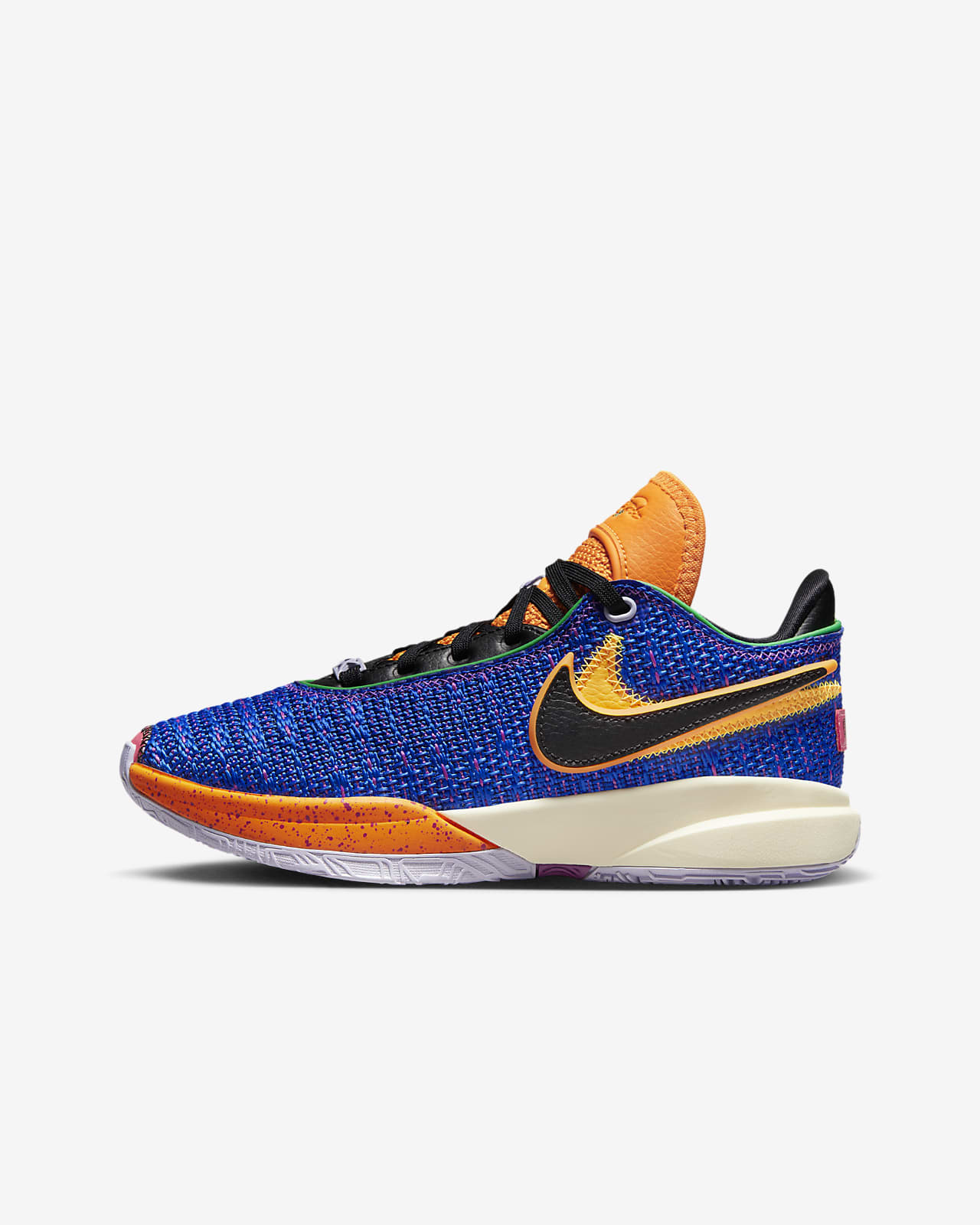 XX Basketball Shoes. Nike LU