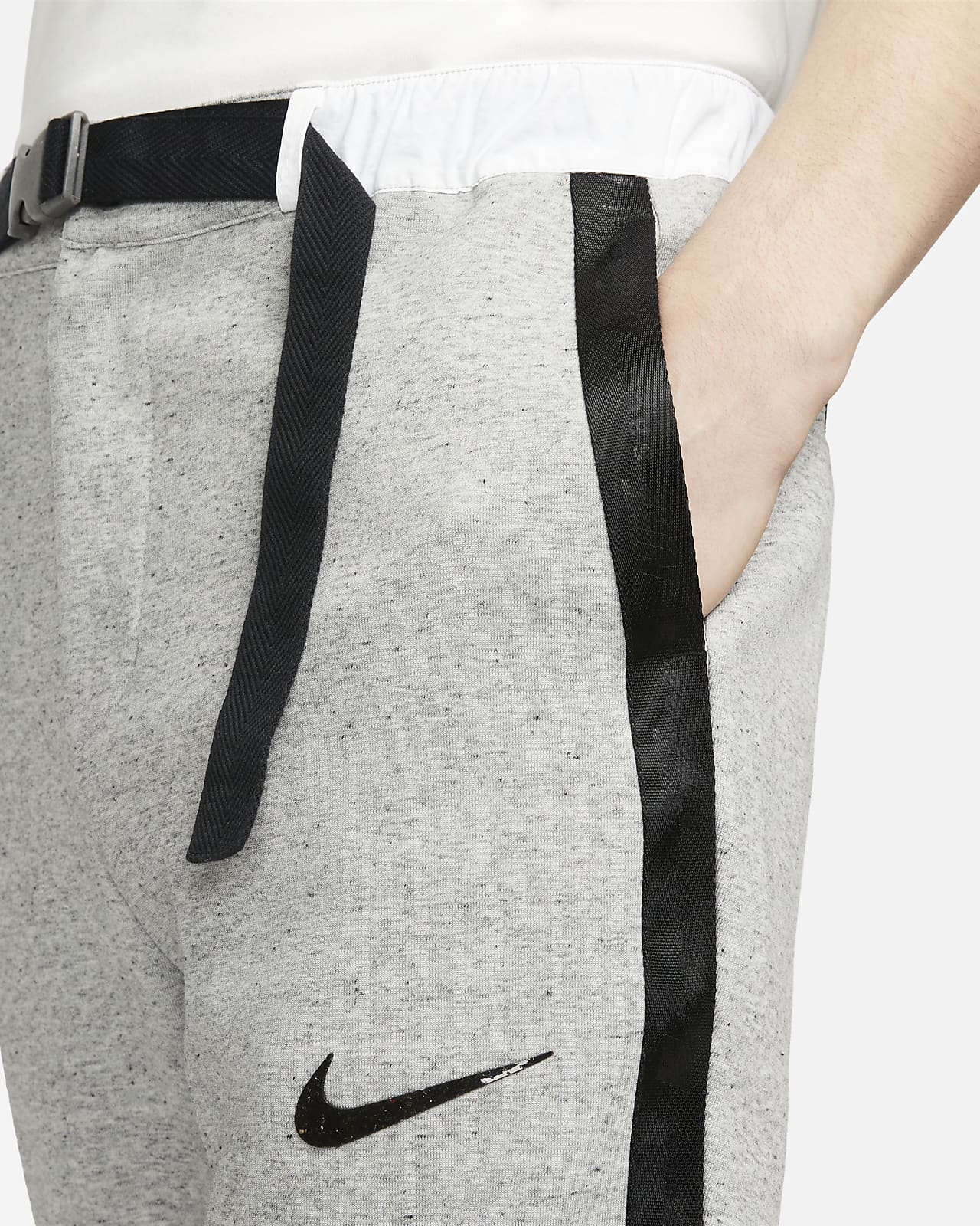 Nike x sacai Fleece Pants. Nike.com