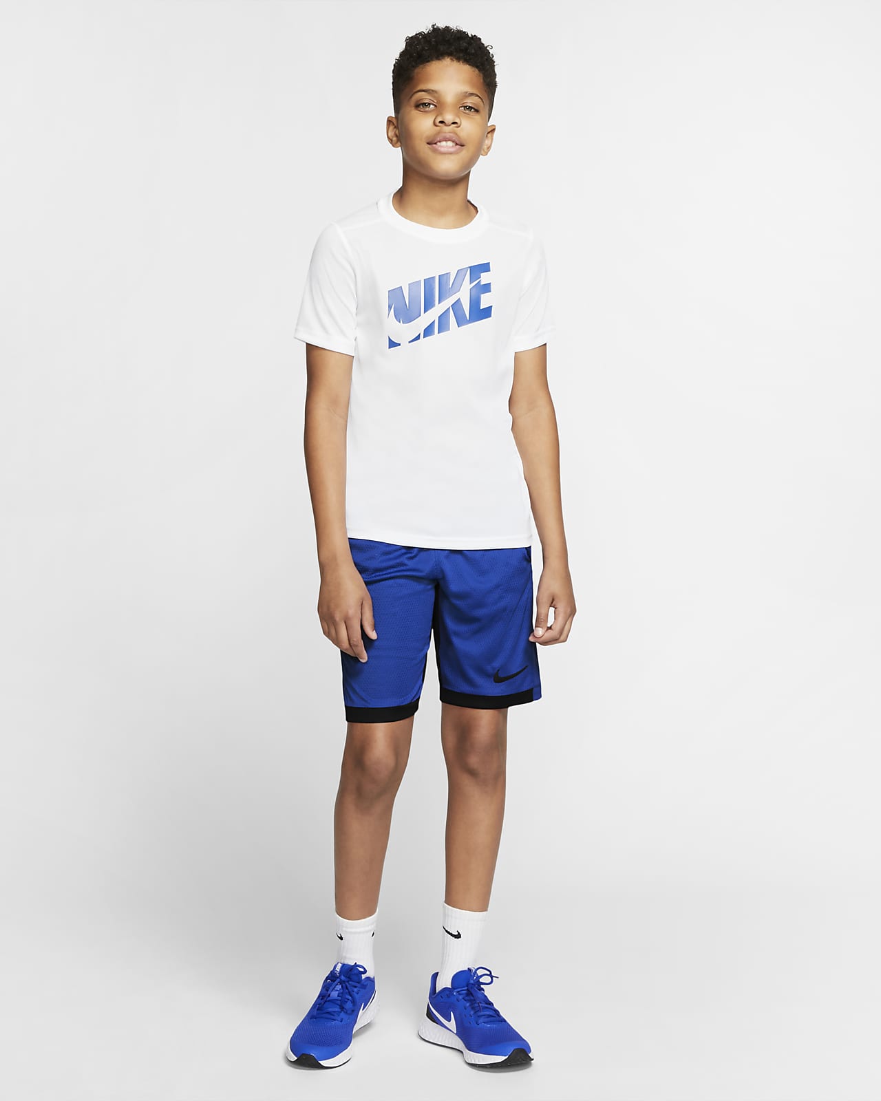 Nike Dri-FIT Trophy Older Kids' (Boys 