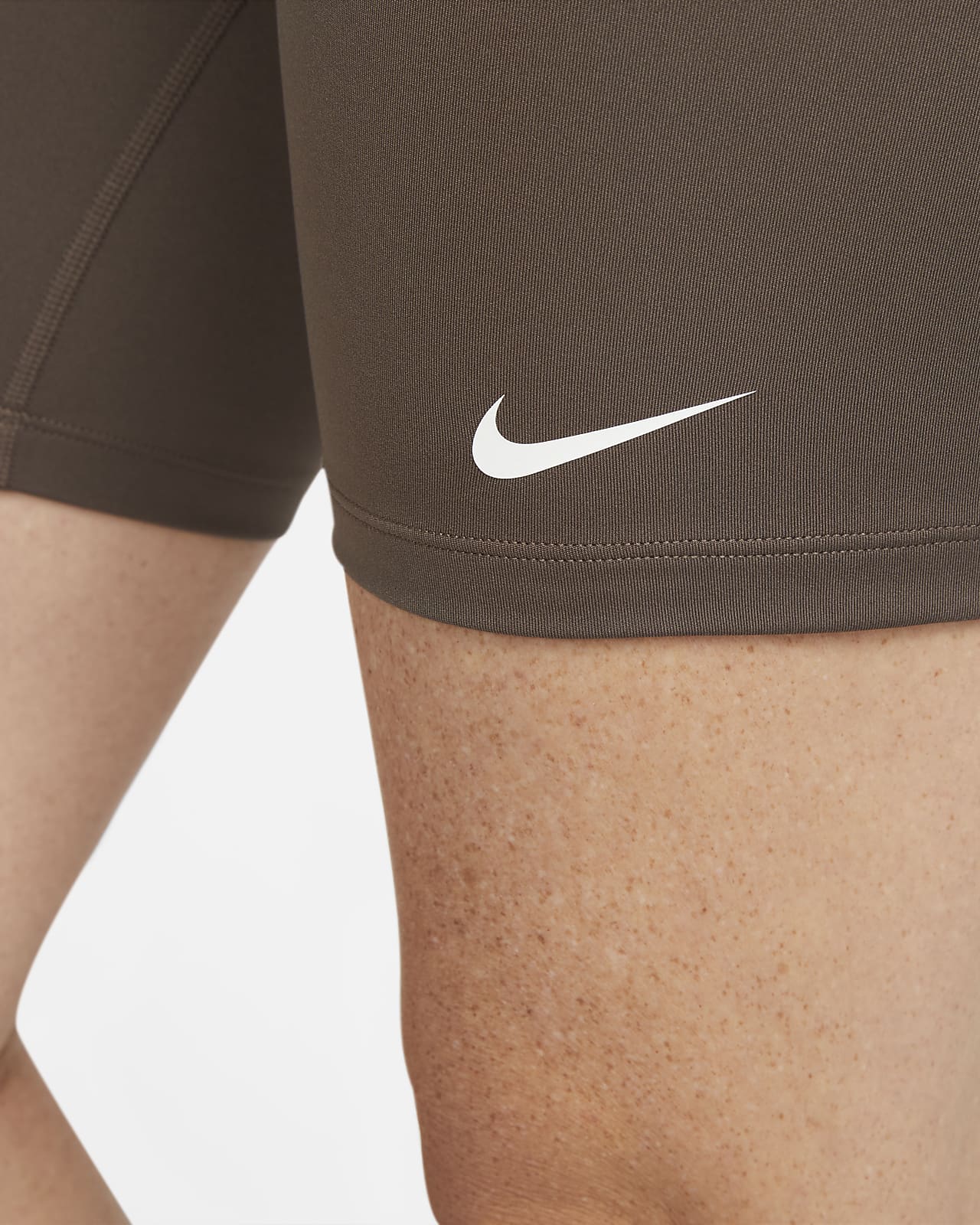 Shorts de maternidad de 17,8 cm para mujer Nike One (M) Dri-FIT. Nike.com