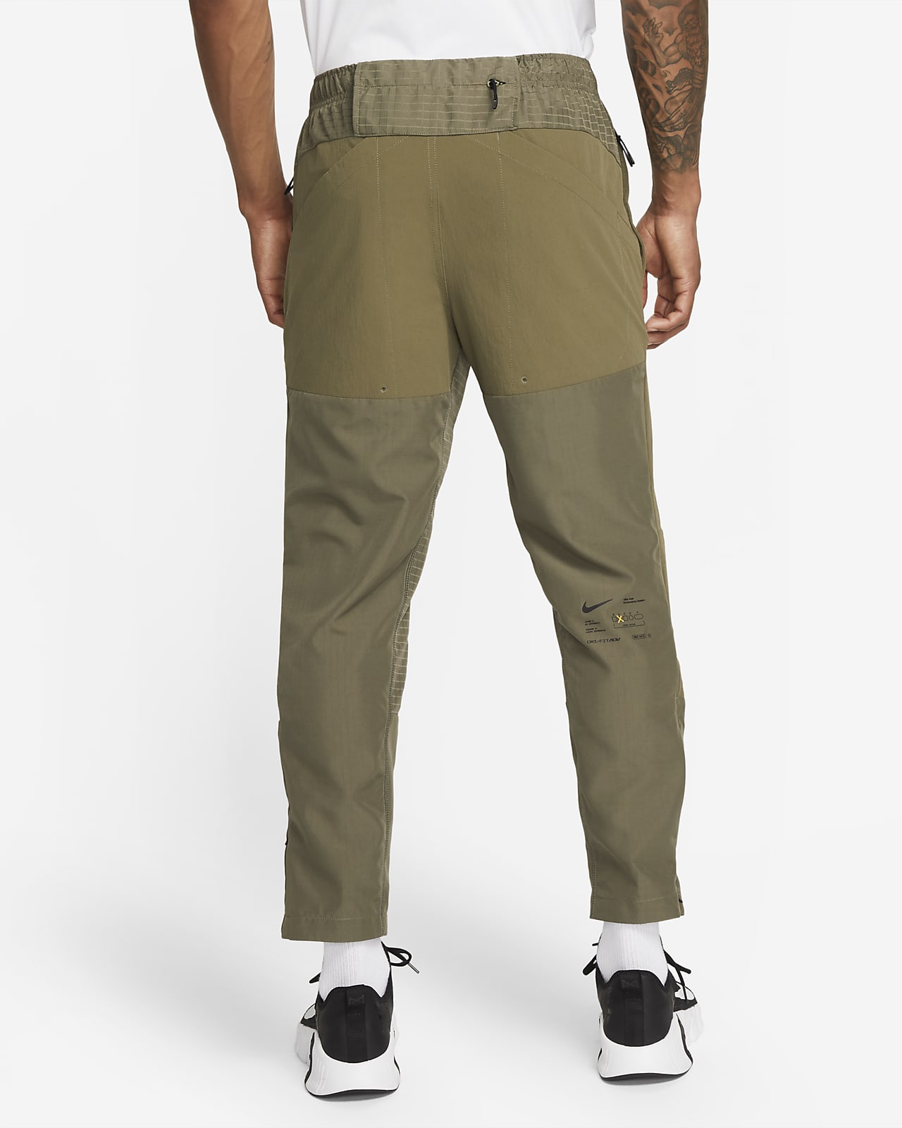 Nike A.P.S. Men\'s Dri-FIT Woven ADV Versatile Pants