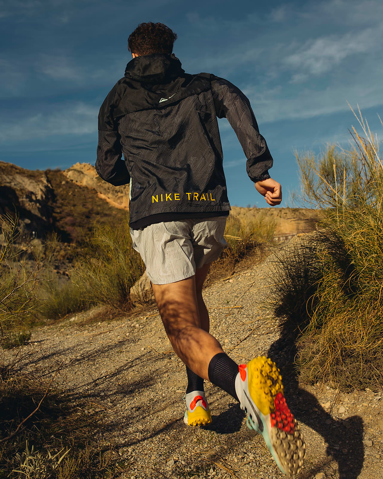 Nike Windrunner Men's Hooded Trail Running Jacket. Nike.com