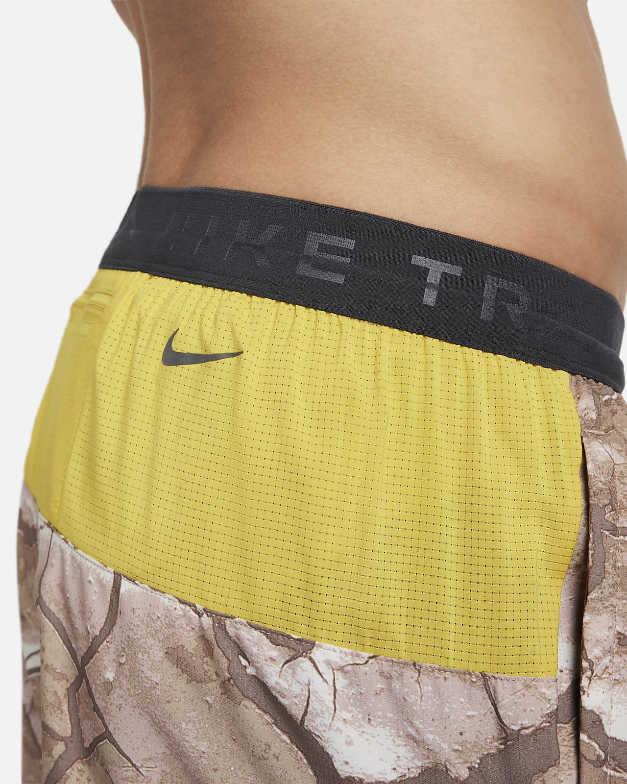 Nike Dri-FIT Stride Men's 18cm (approx.) Brief-Lined Printed Running Shorts