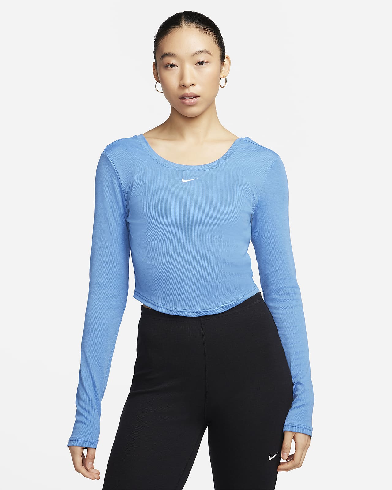 Tajt, långärmad topp Nike Sportswear Chill Knit med ribbstickning och djup ringning bak för kvinnor