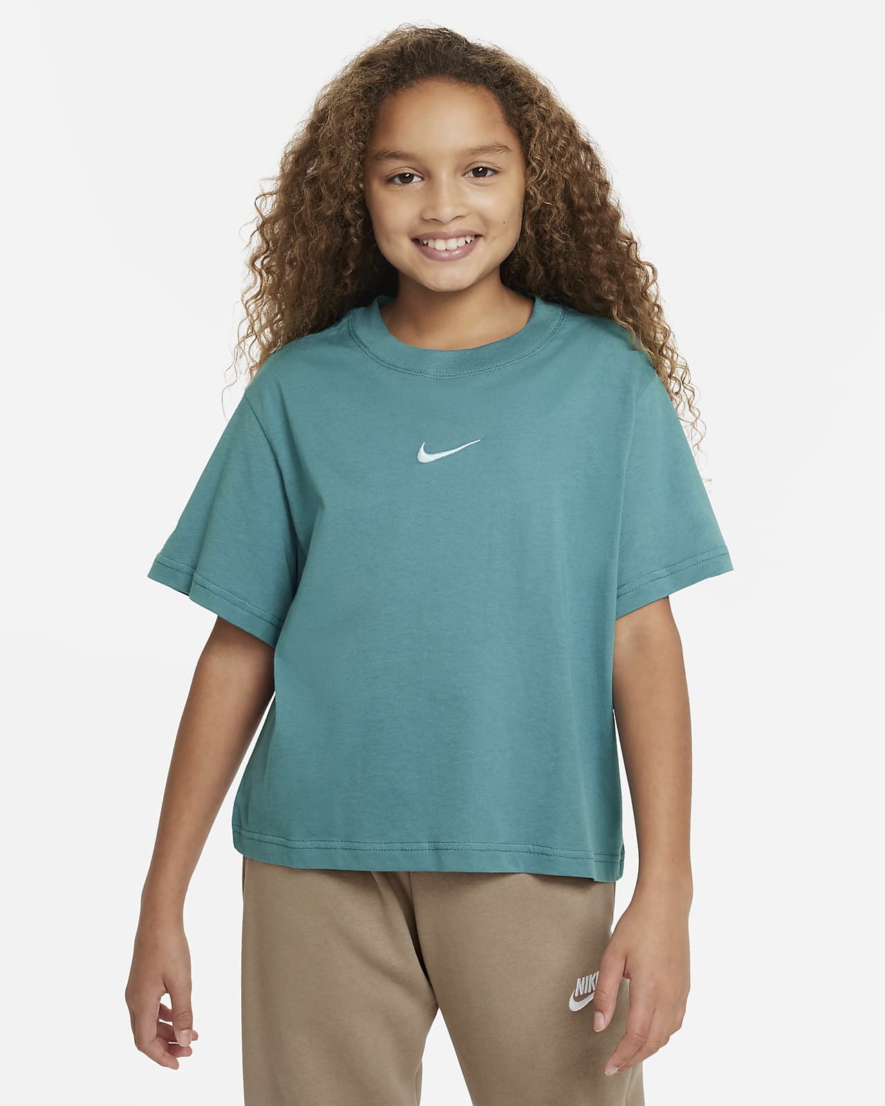 Nike Sportswear Older Kids' (Girls') T-Shirt. Nike CA