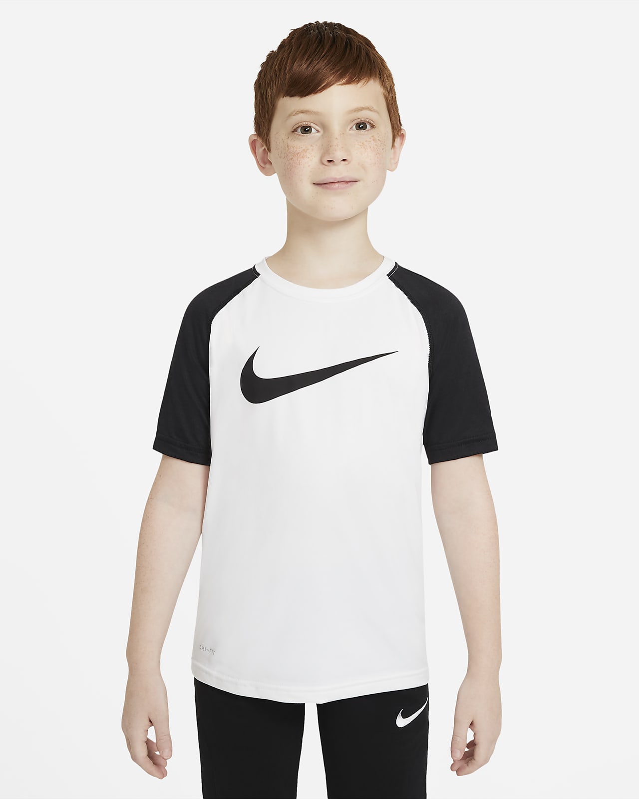 Playera para niño talla grande Nike Dri-FIT. Nike.com