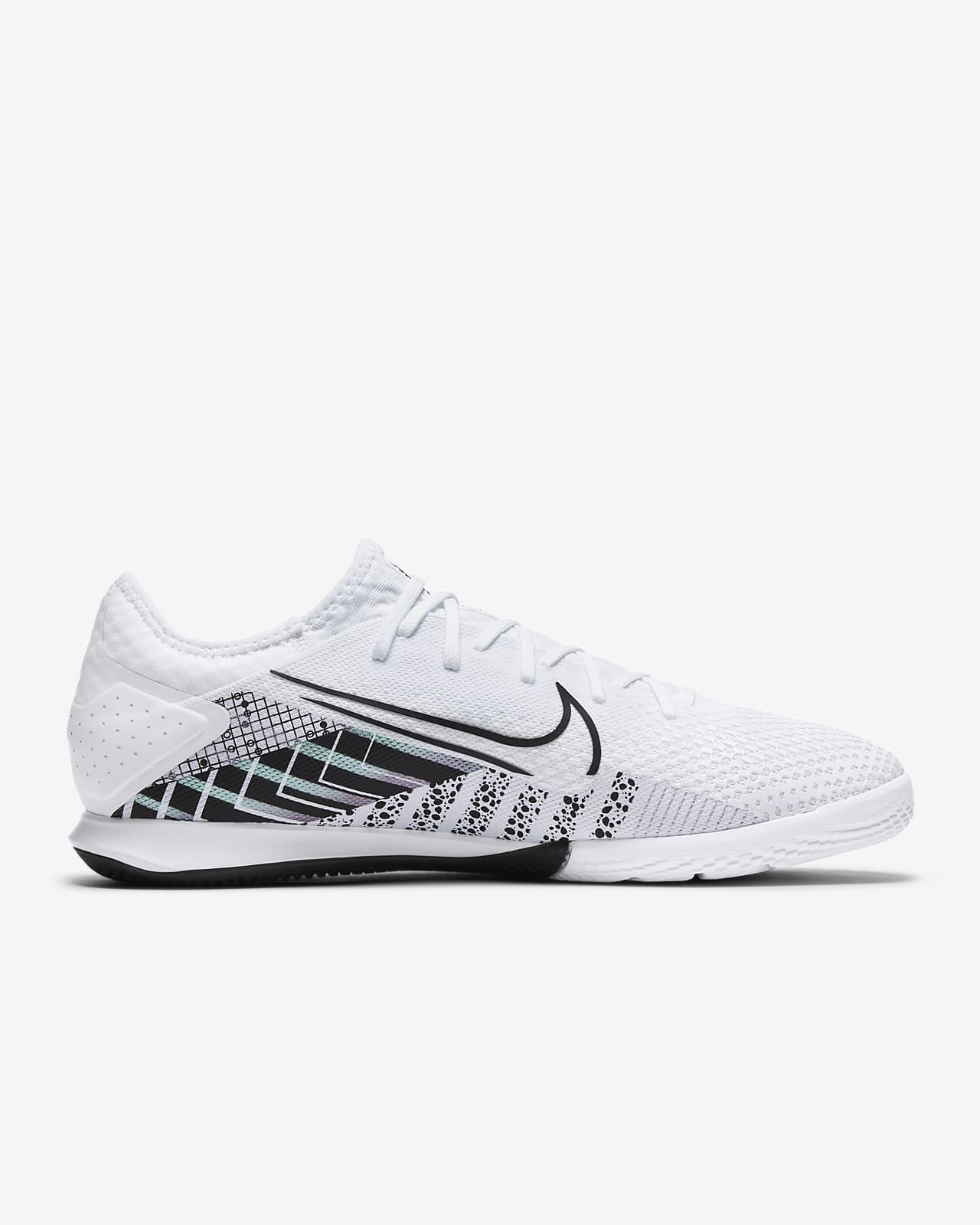 chaussure foot salle nike mercurial