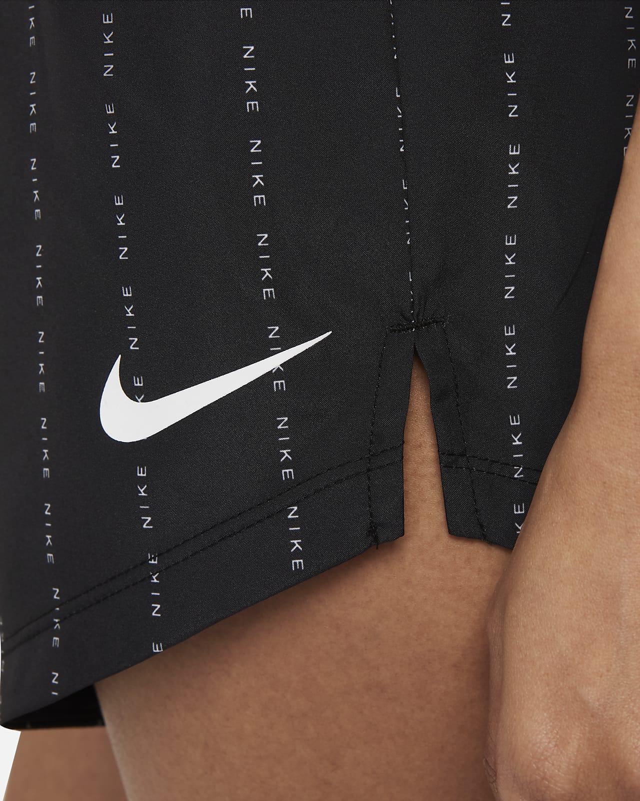 Nike DriFIT Tempo Luxe Icon Clash Women's Running Shorts. Nike AE