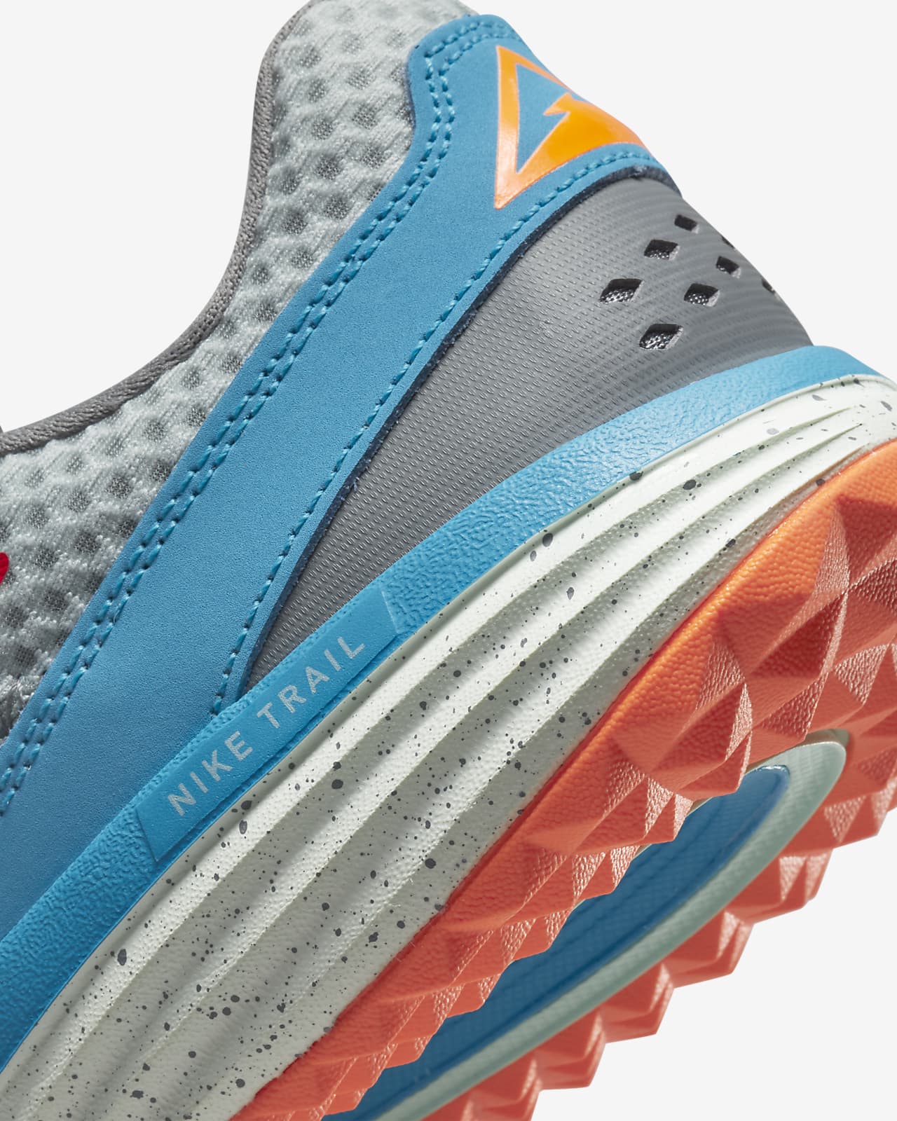 nike running juniper trail trainers in teal