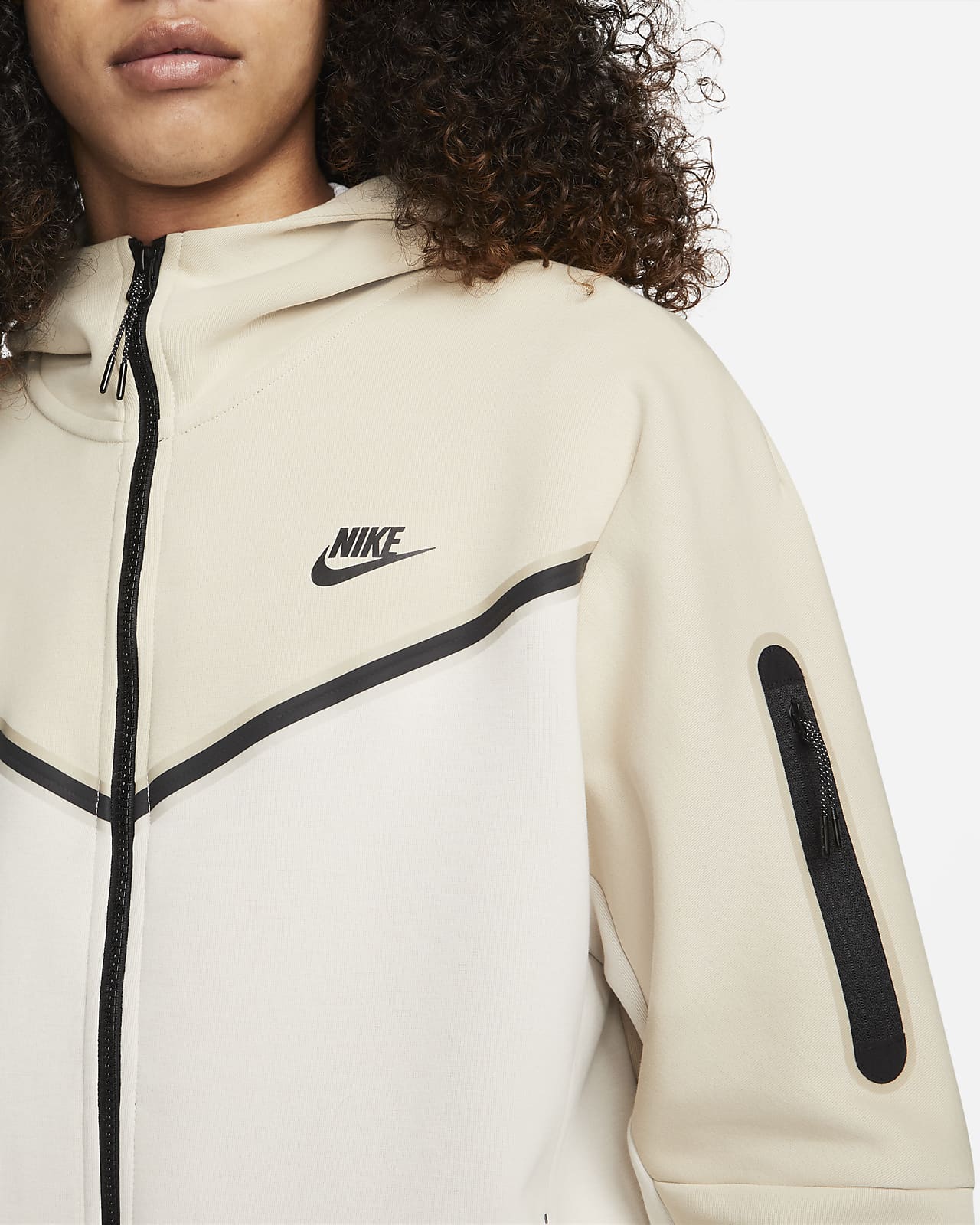 nike lightweight full zip hoodie