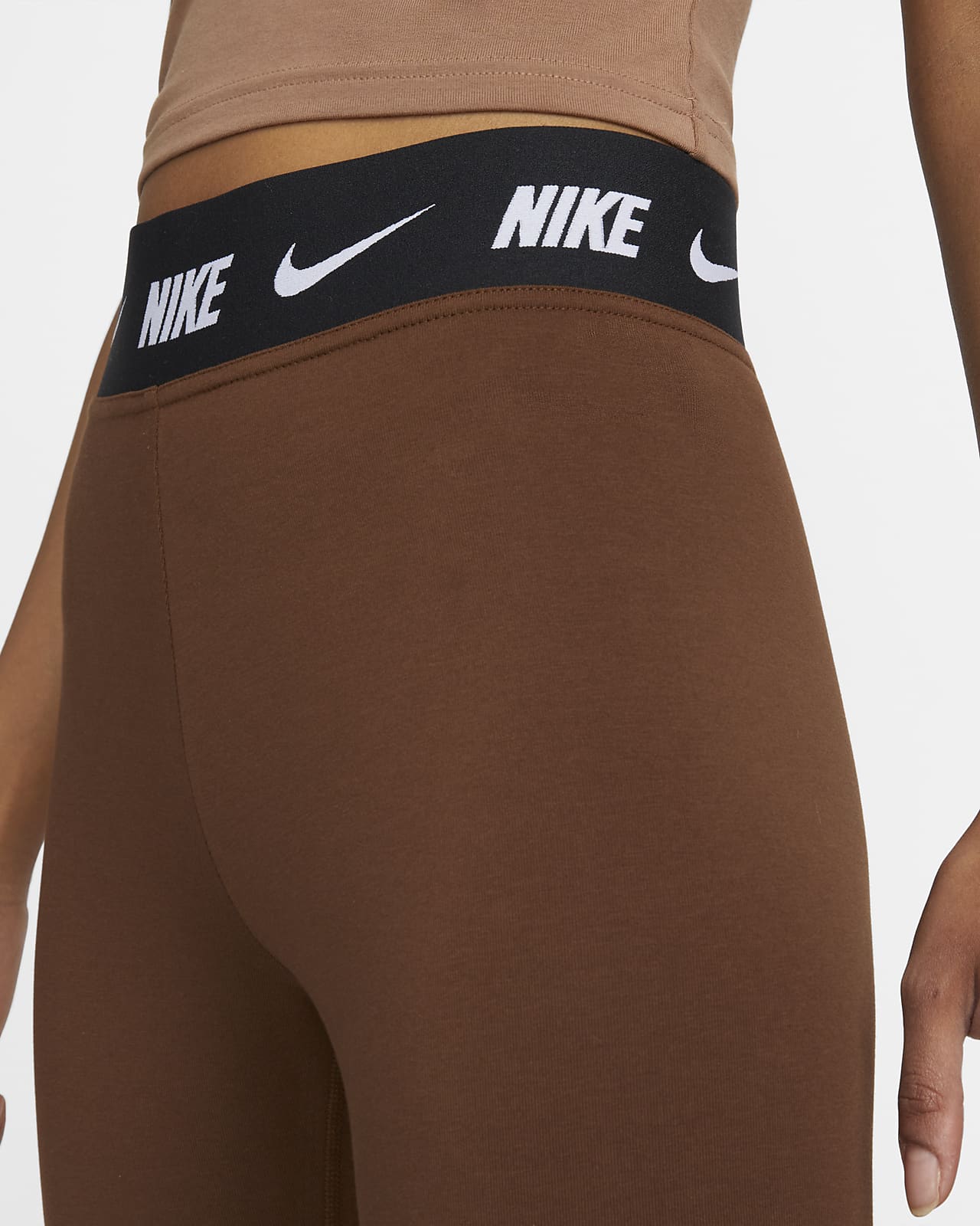 High-Waisted Leggings. Nike SE