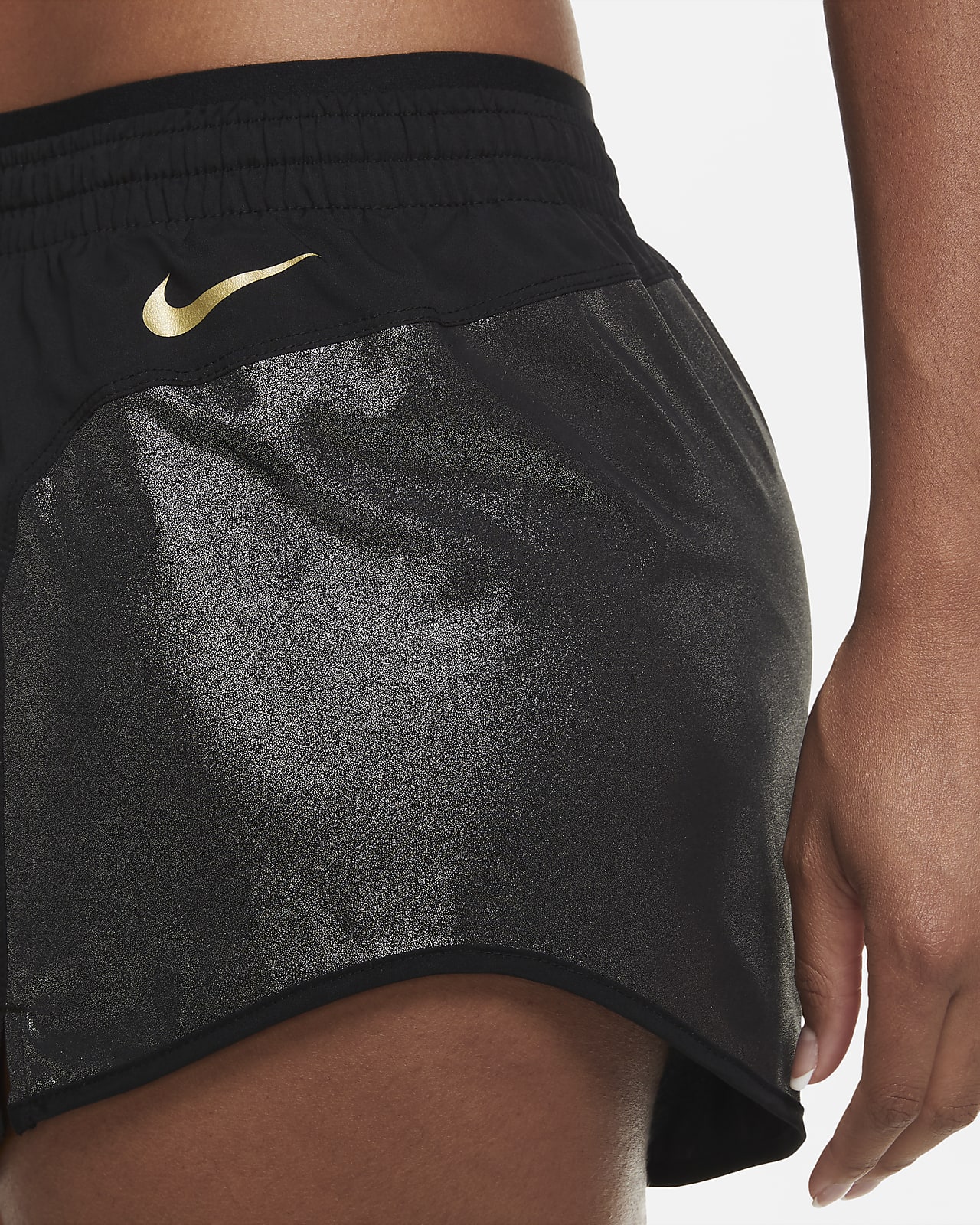 nike icon clash tempo shorts