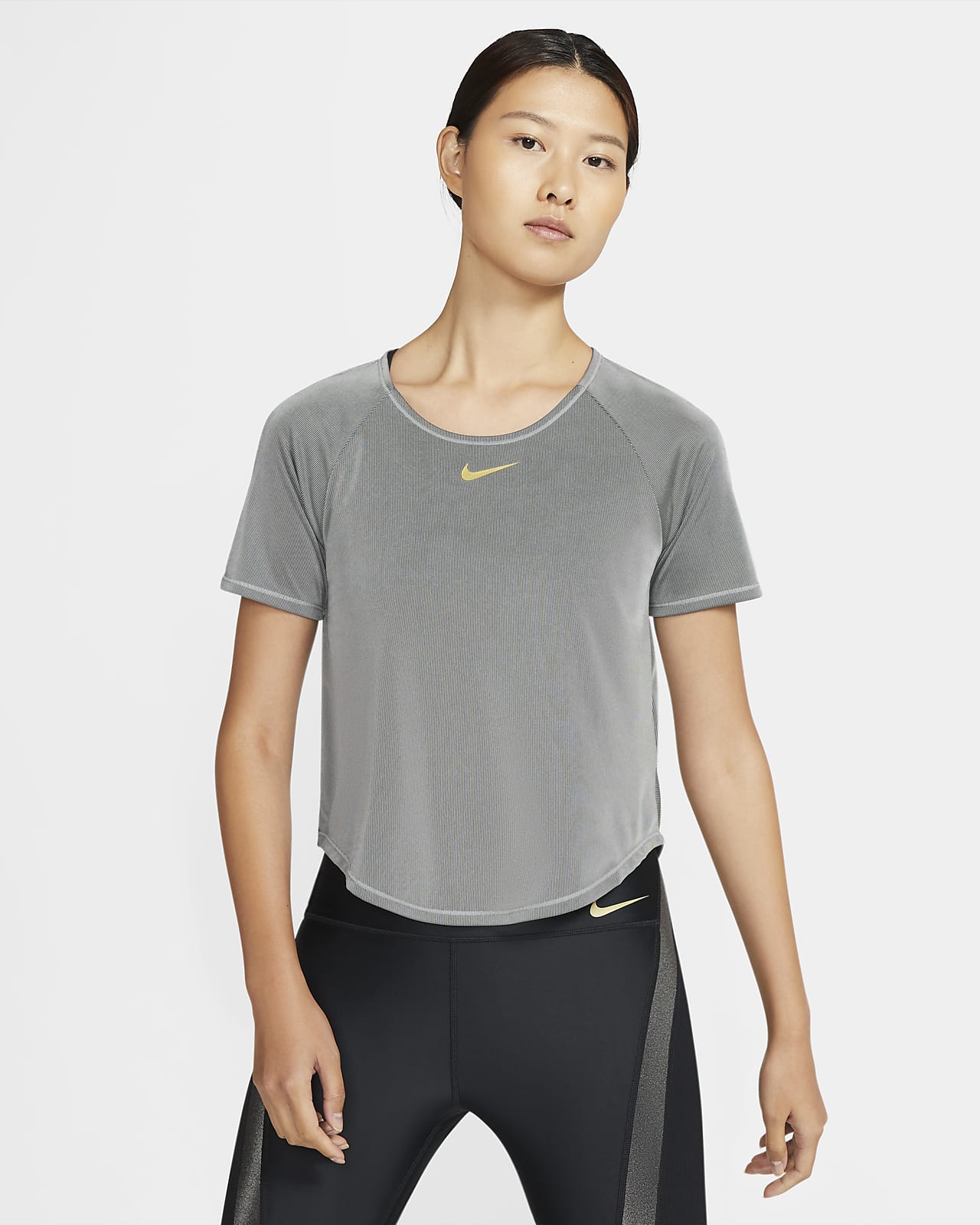 Short-Sleeve Running Top. Nike PH