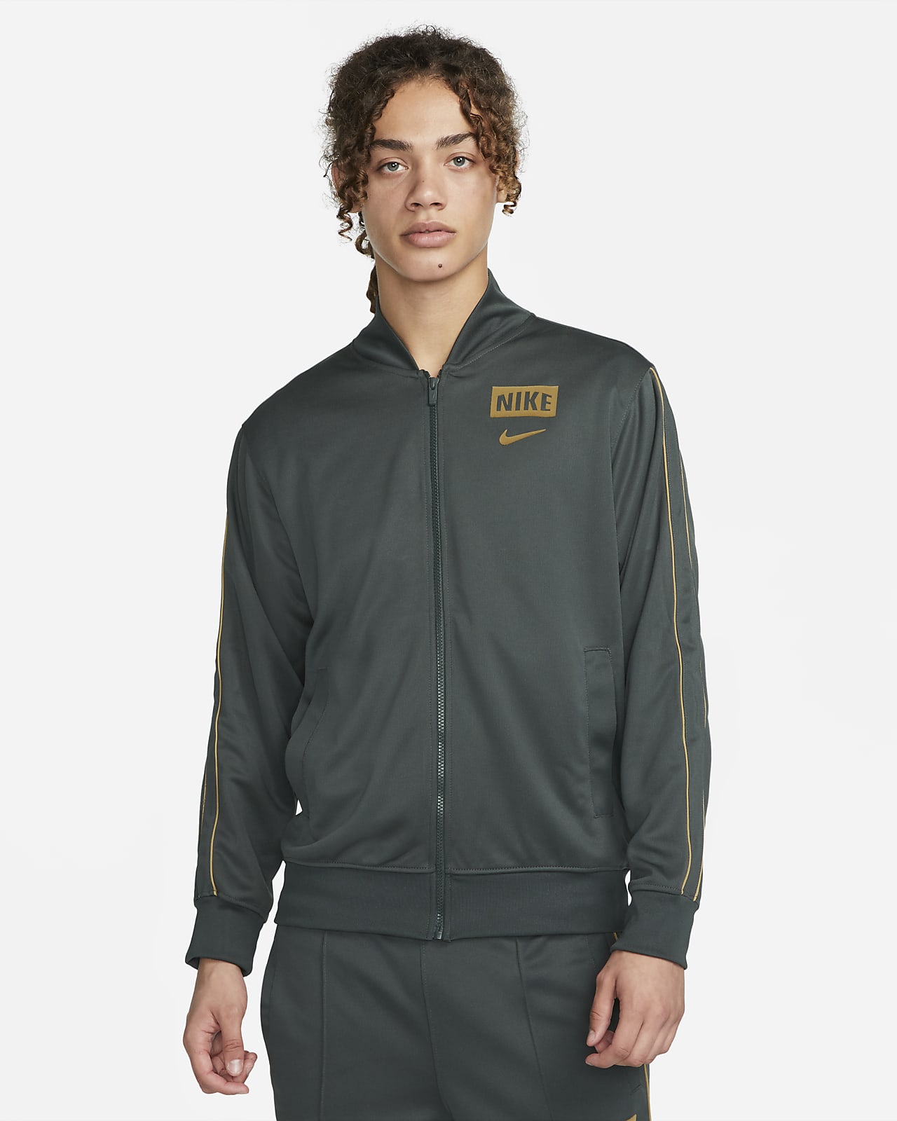 Nike Sportswear Men's Retro Bomber Jacket. Nike NL