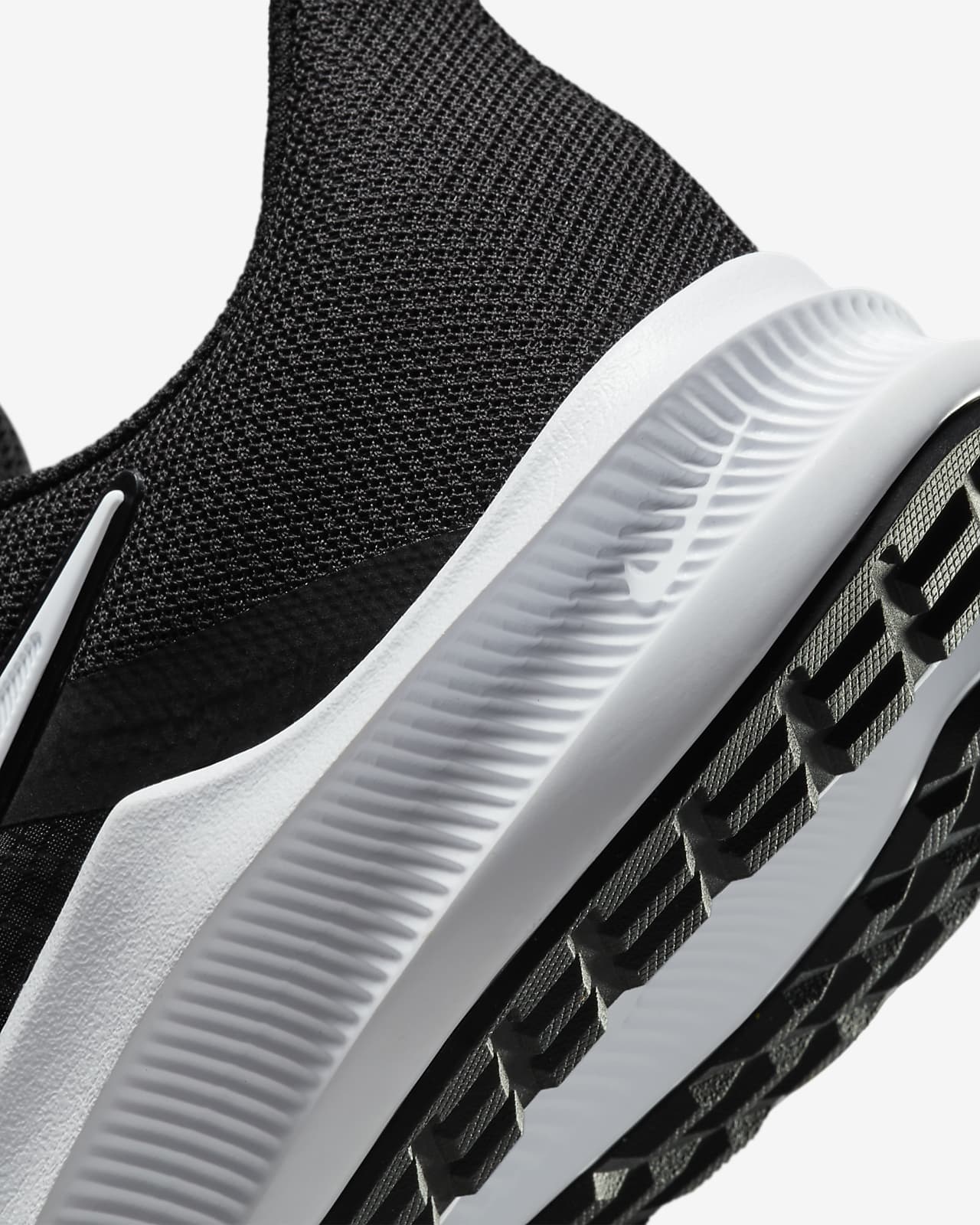 nike downshifter 11 extra wide