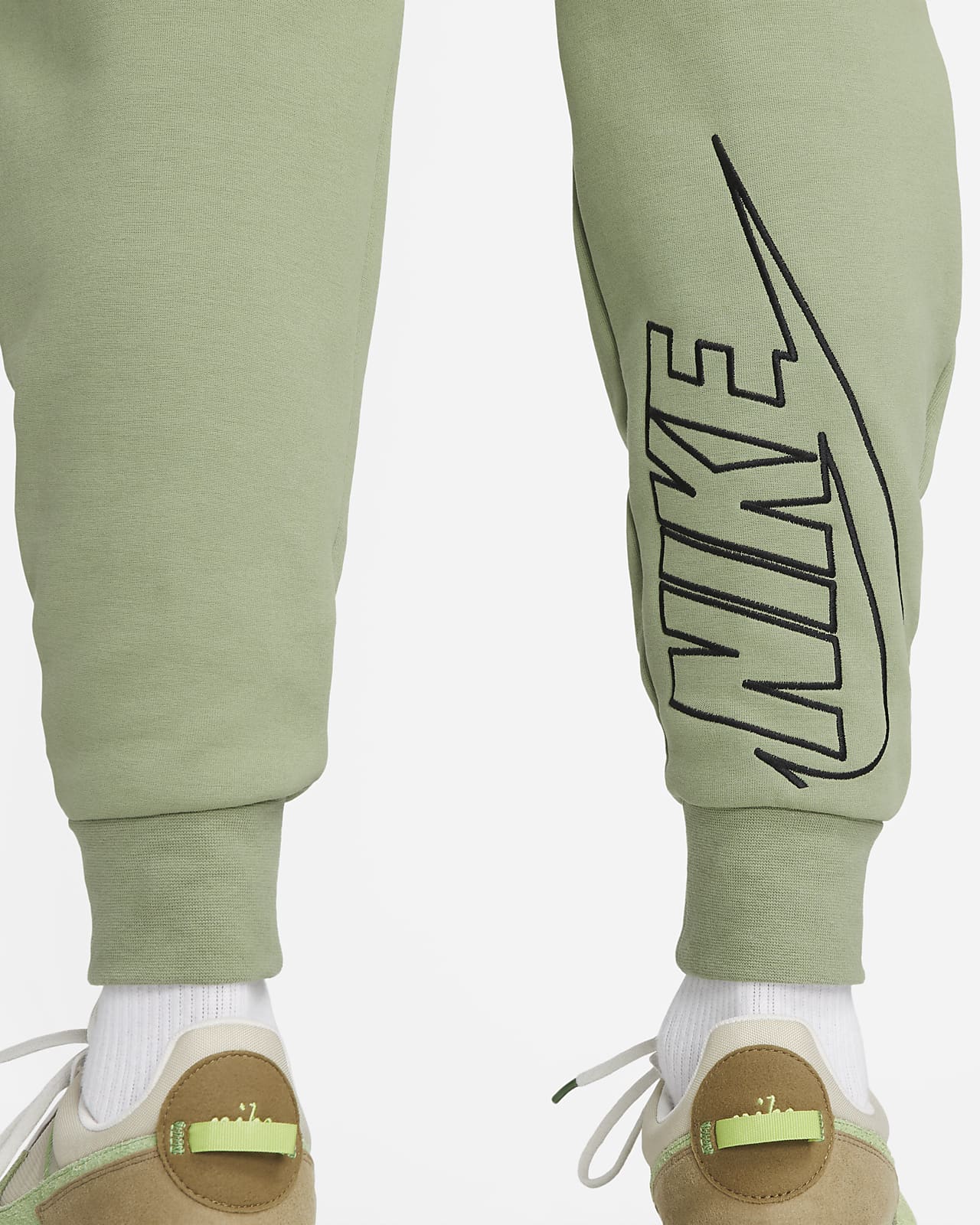 Nike Tech Fleece Men's Graphic Joggers. Nike CZ