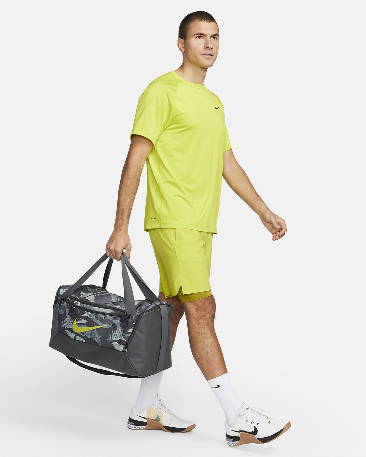 Nike Brasilia Printed Training Duffel Bag (Small), Men's Fashion