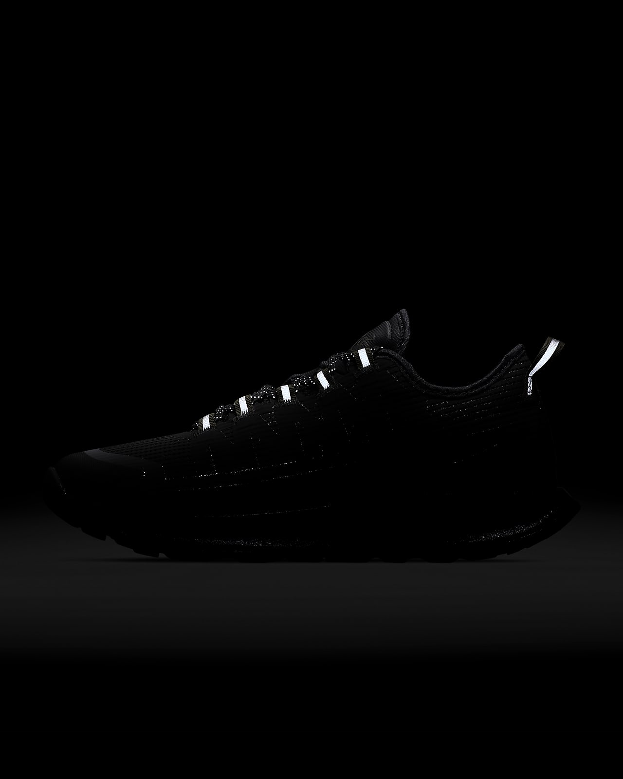 nike acg tennis shoes