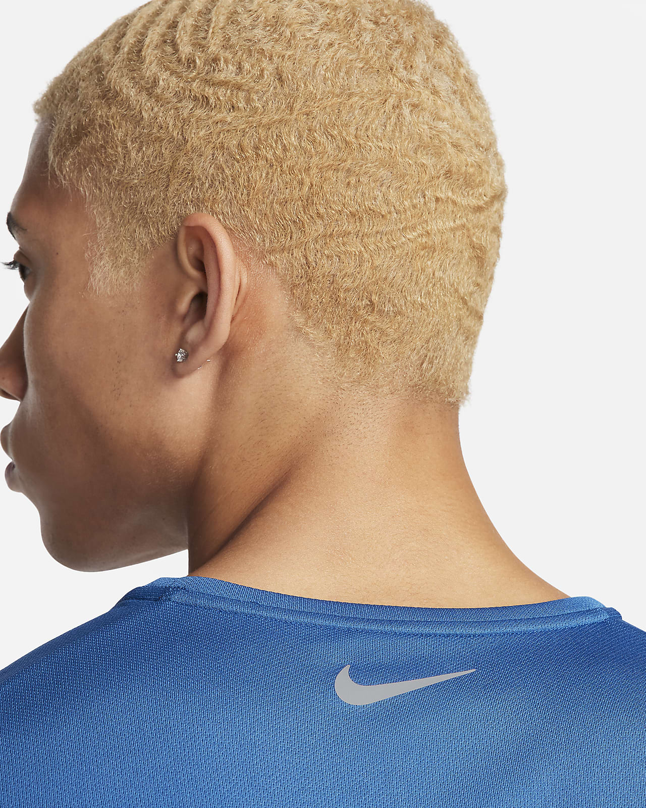 Camiseta transpirable en azul 833591-497 Miler de Nike Running