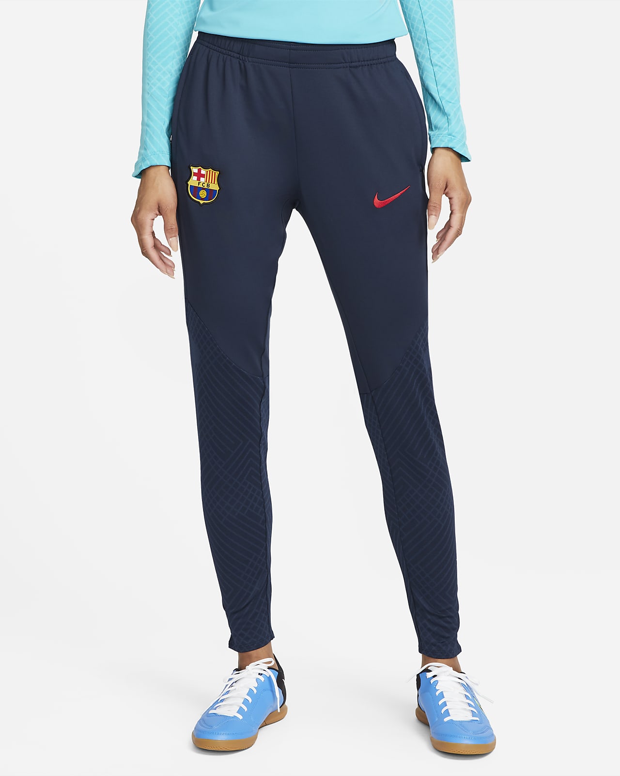 Barcelona Nike voetbalbroek met Dri-FIT voor dames. Nike NL