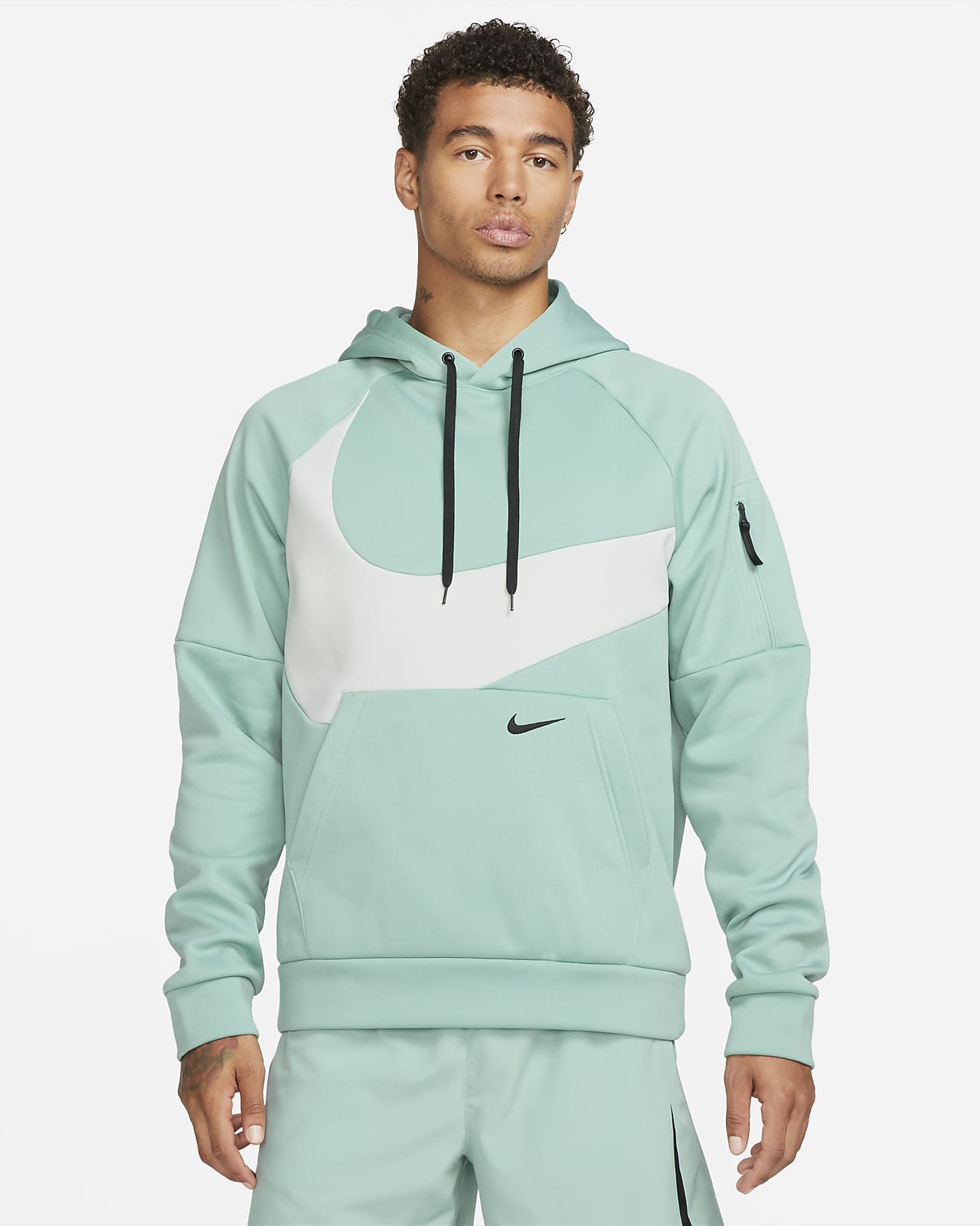Walter Cunningham Paloma Carnicero Nike Therma-FIT Men's Pullover Fitness Hoodie. Nike.com