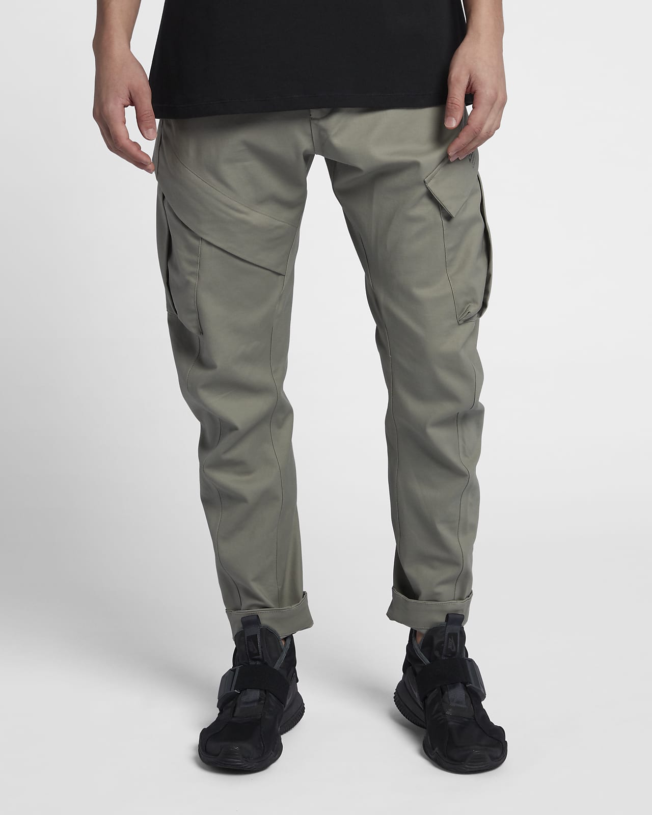 nike cargo trousers mens