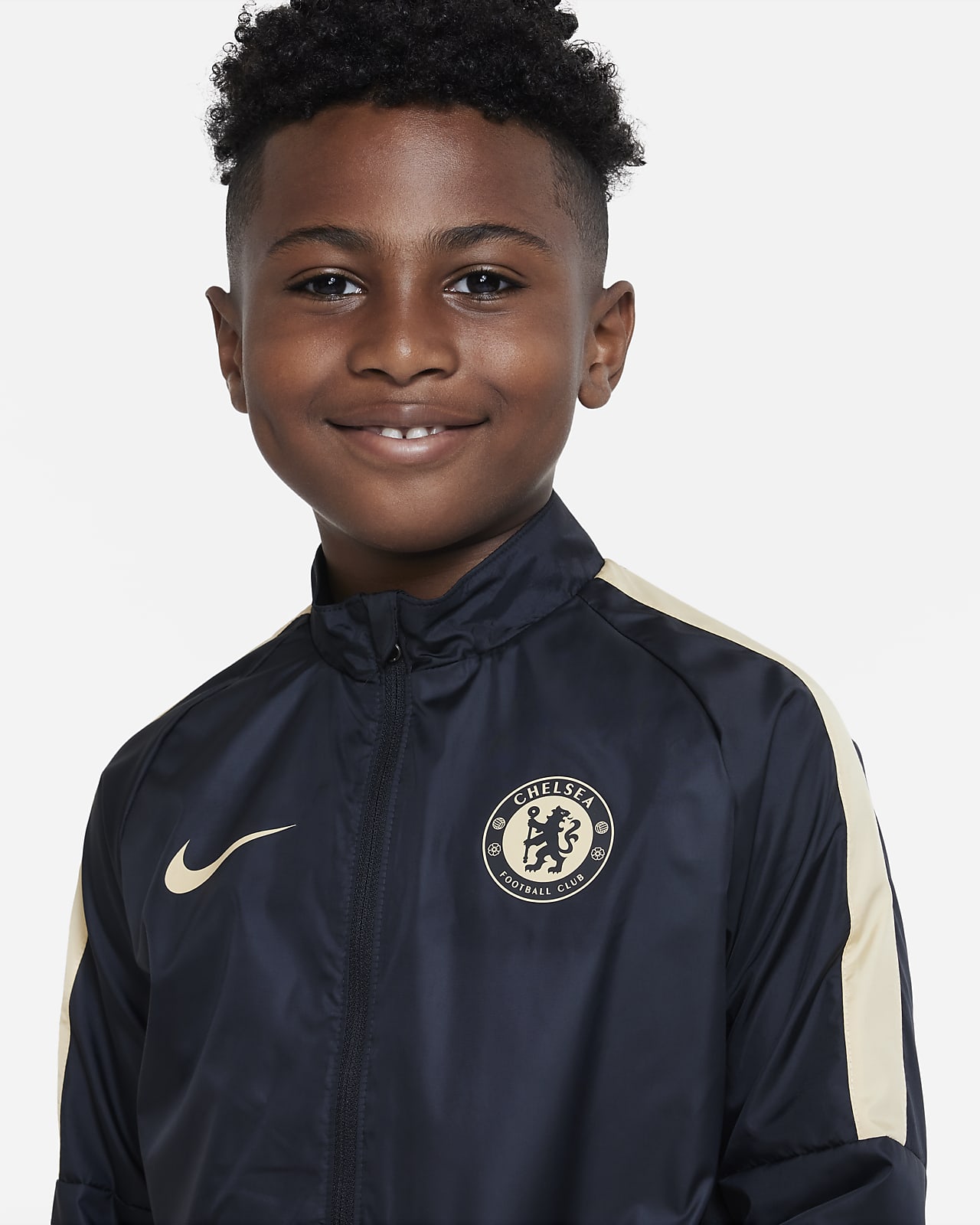 thumbnail image 2 of Chelsea F.C. Strike Older Kids' Dri-FIT Football Drill Top. BE 2 of 11