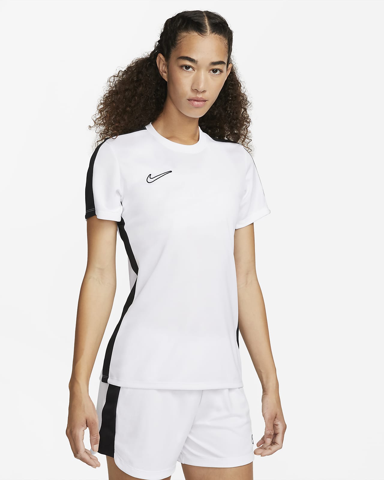 Nike Dri-FIT Academy Voetbaltop met korte mouwen voor dames. Nike NL