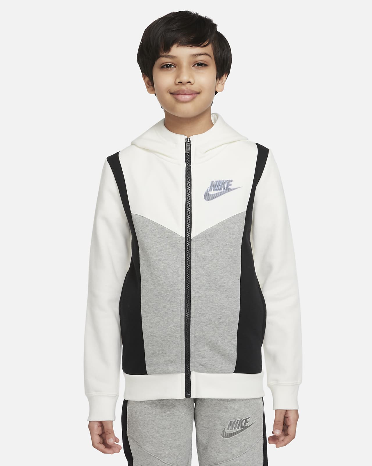 Nike Sportswear Older Kids' (Boys') Full-Zip Fleece Hoodie. Nike LU