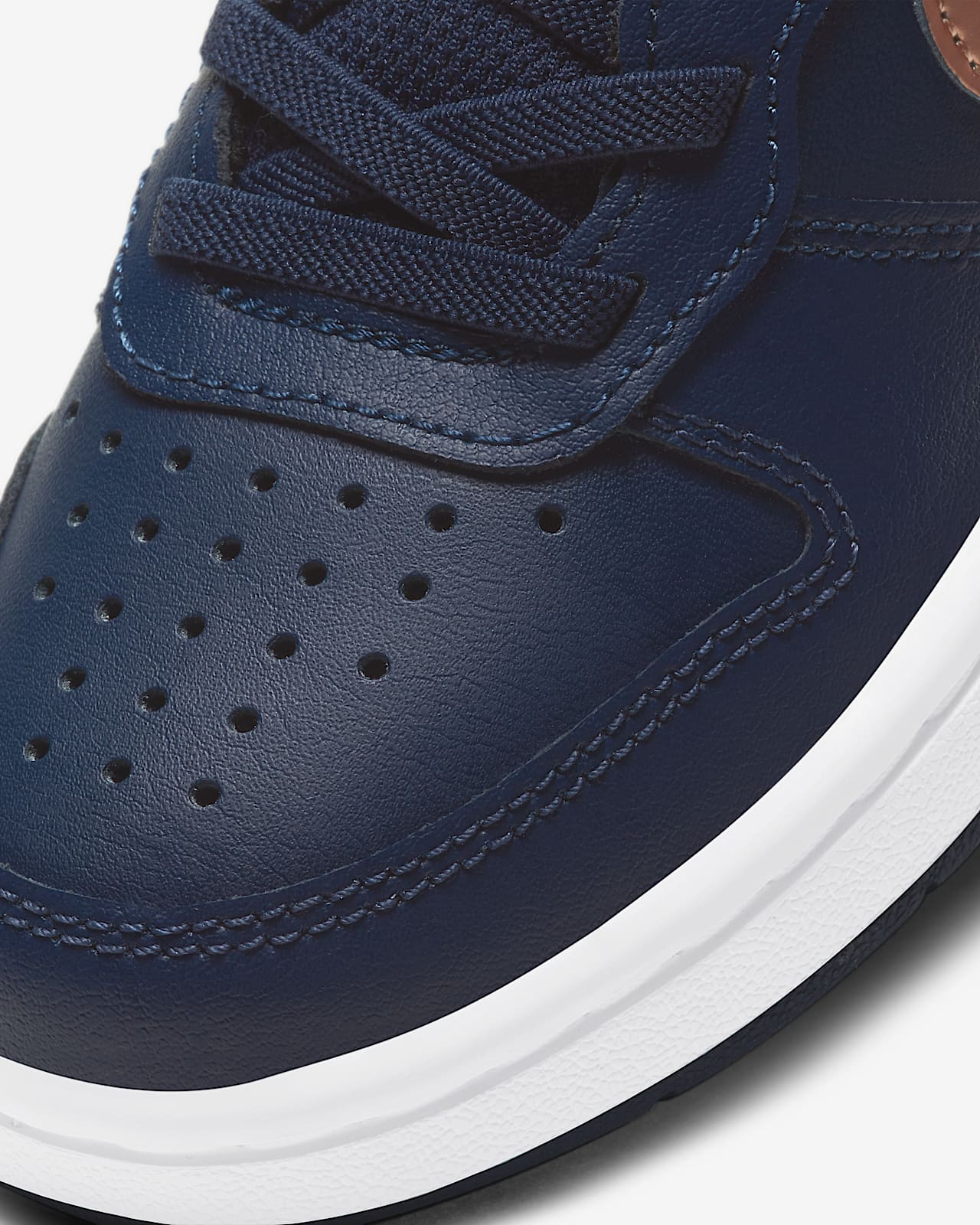 nike court borough mid 2 black and white