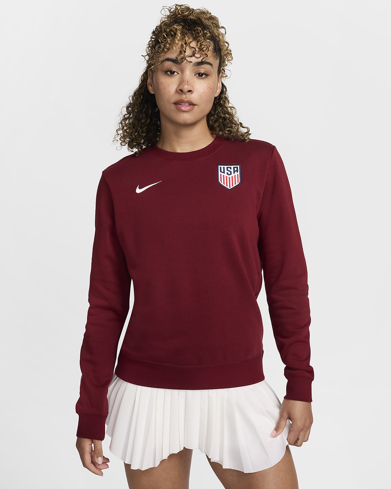 Sudadera de cuello redondo de fútbol Nike para mujer de la selección nacional de fútbol masculino de Estados Unidos Club Fleece