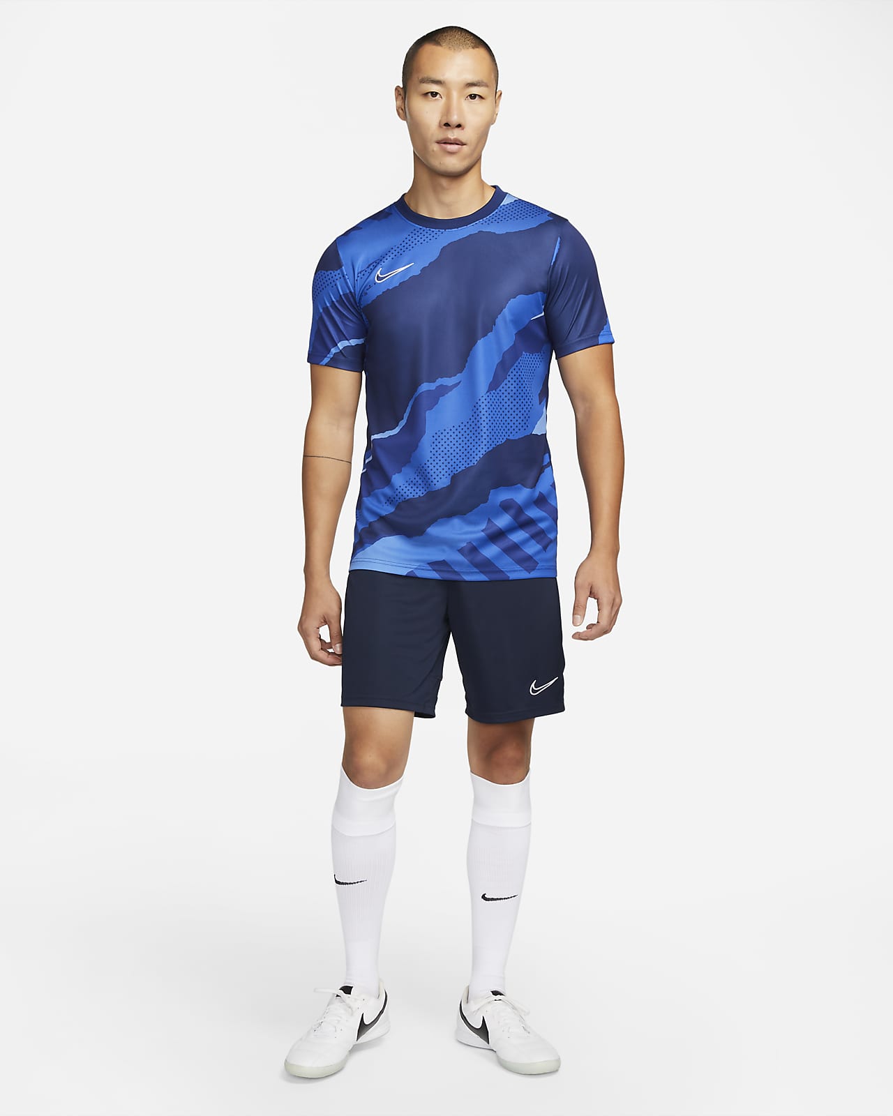 congestión bicapa clase Nike Dri-FIT Academy Pantalón corto de fútbol de tejido Knit - Hombre. Nike  ES