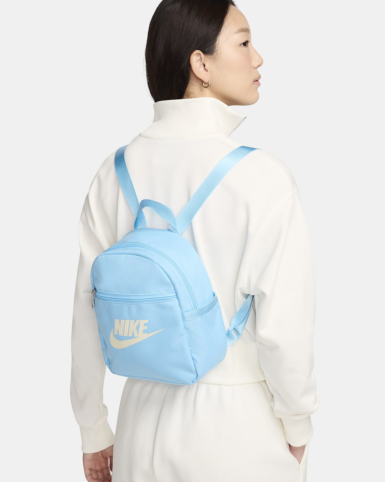 Nike Sportswear Futura 365 Kadın Mini Sırt Çantası (6 L)