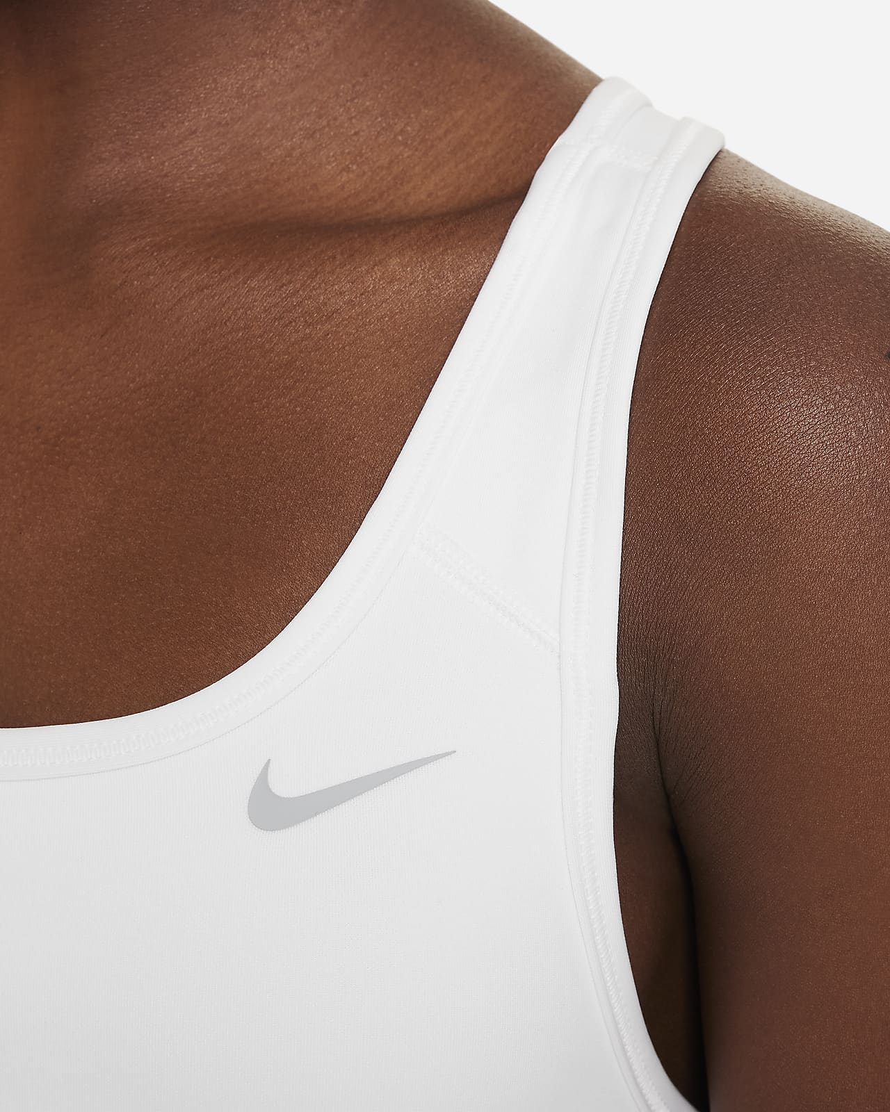 Bra deportivo para niñas talla grande Nike Swoosh