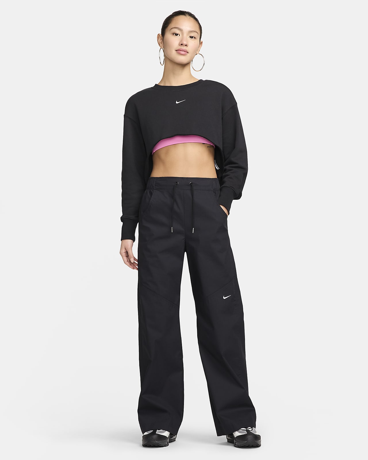 Nike Sportswear Essential Women's Woven High-Waisted Pants
